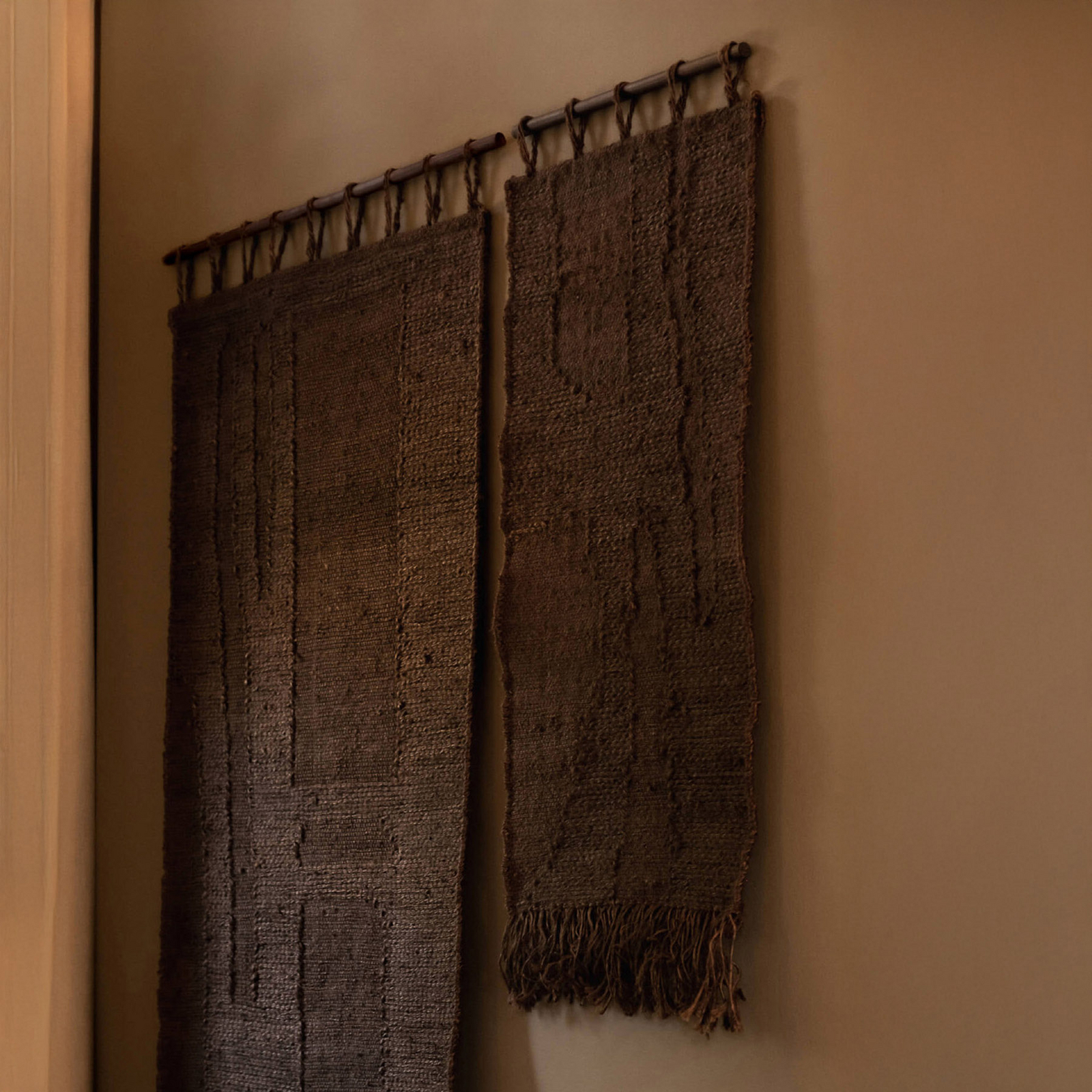 HARVEST Wandteppich dunkelbraun 165x100 Jute  - ferm LIVING