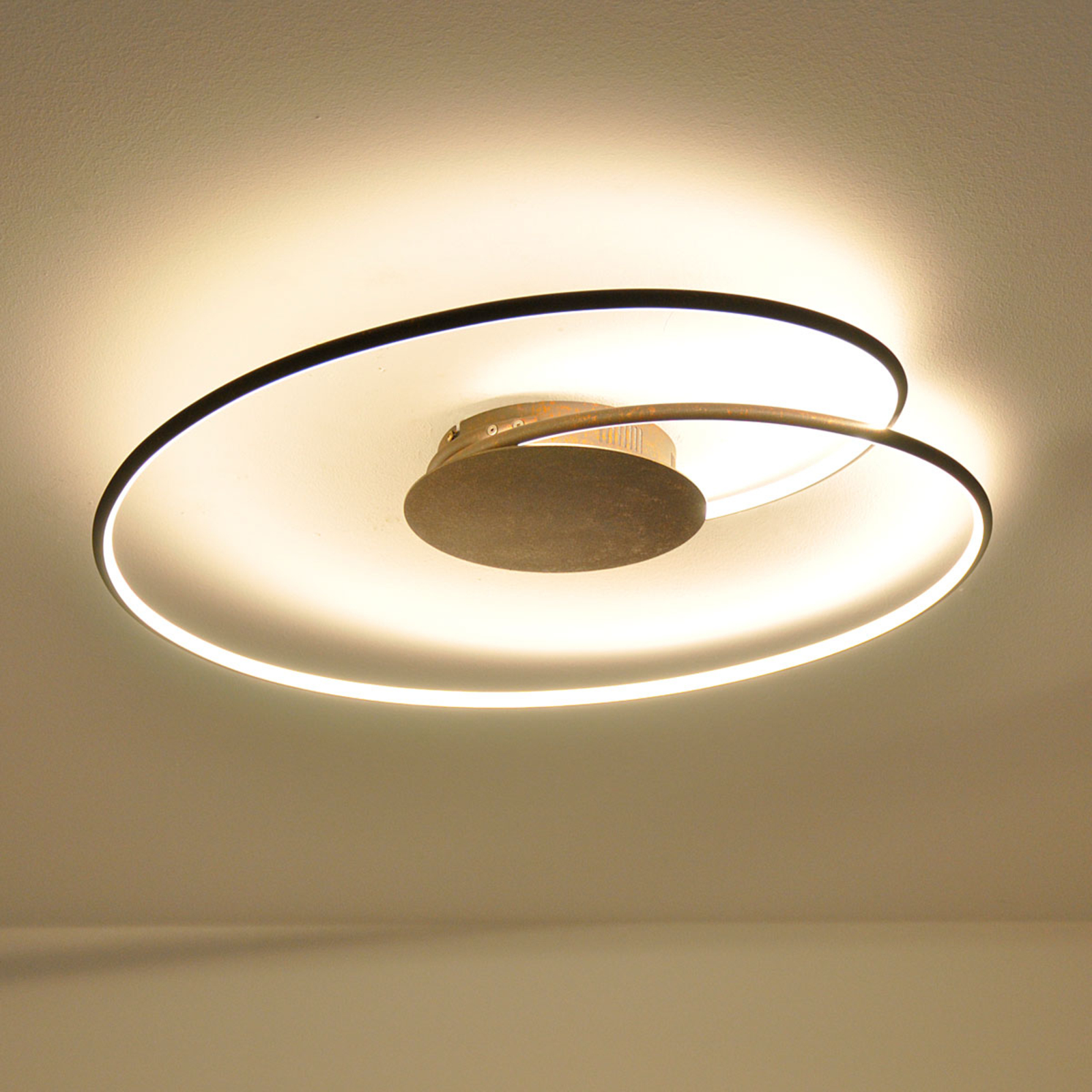 Attractive LED ceiling light Joline in rusty brown