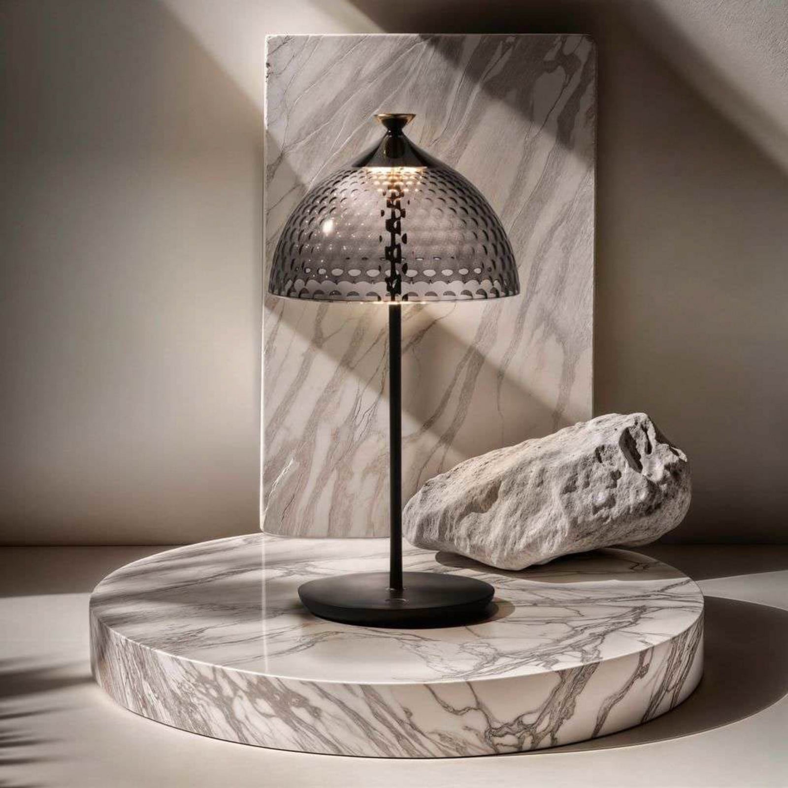 Pumo Bordslampa Blå/Ljus Blå Kartell - Sovrum - Aluminium | Produkter - Bordslampor | Lampspecialisterna