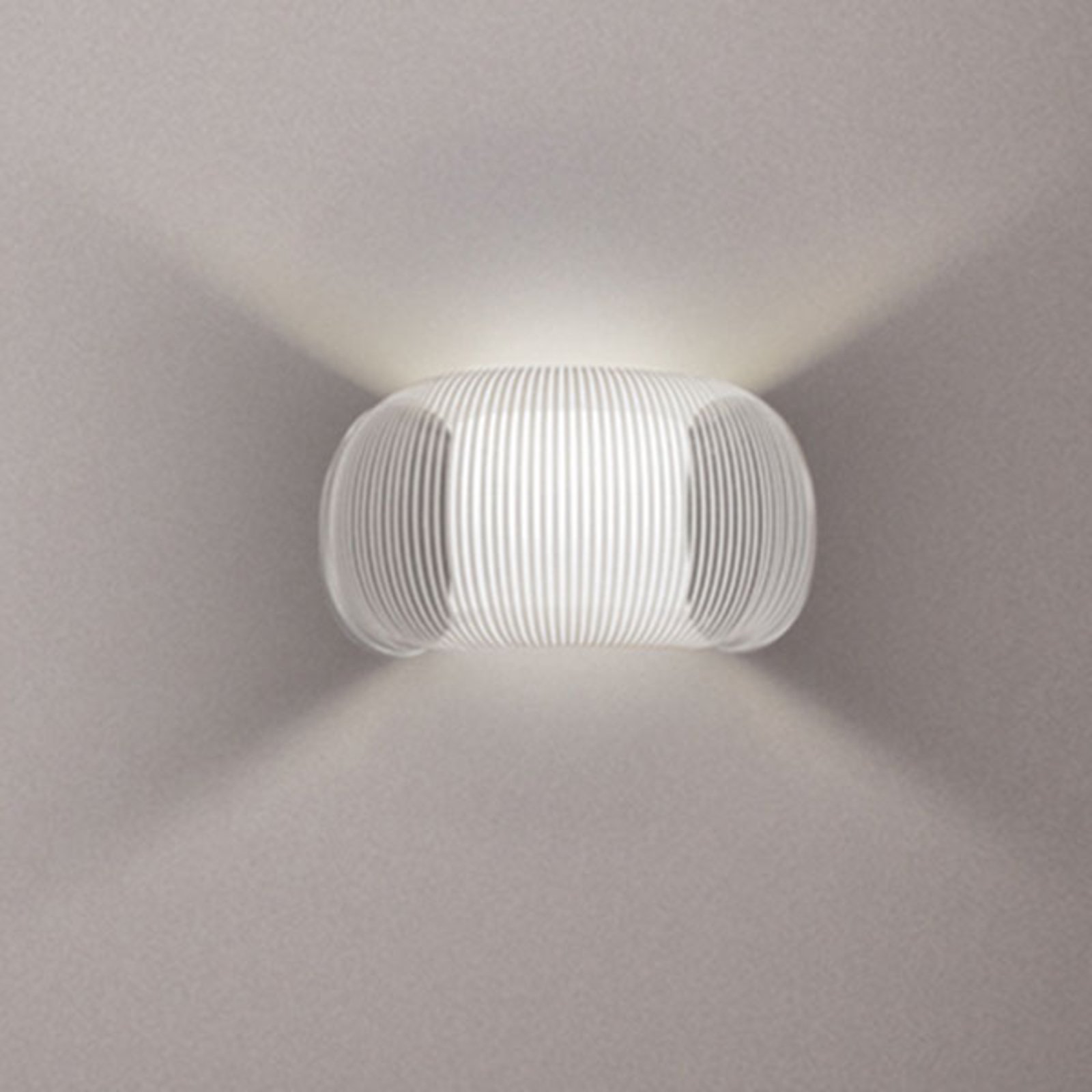 Mirta wall light