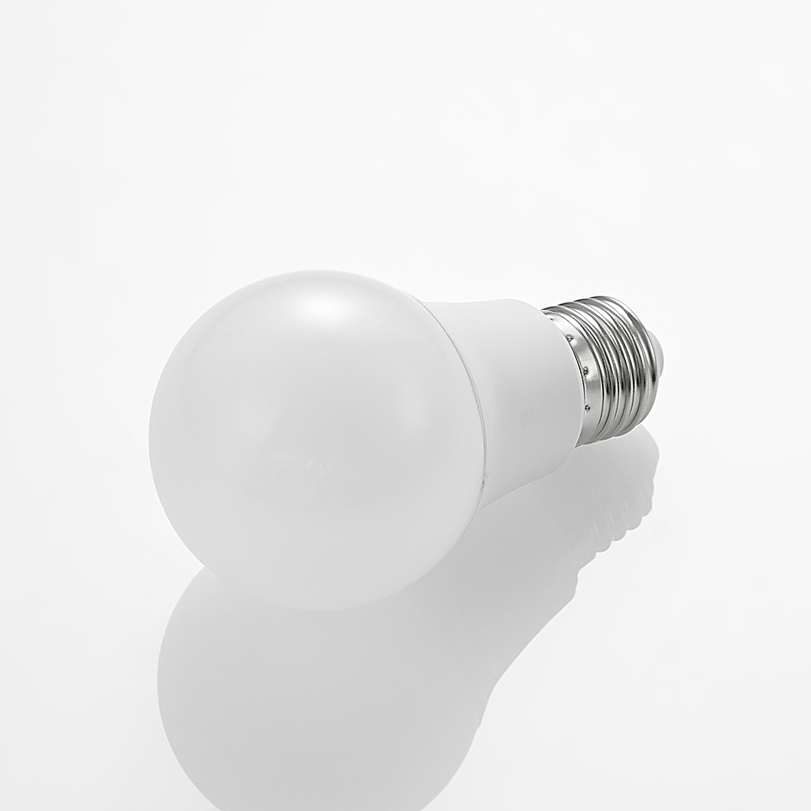Lampada LED E27 A60 4.9W 3,000K opala conjunto de 10