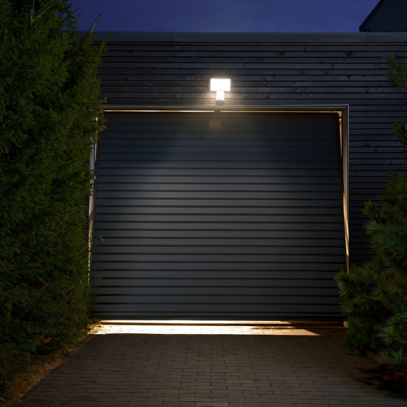 OSRAM LED-Sensor-Außenstrahler ENDURA PRO FLOOD, weiß, 15 W