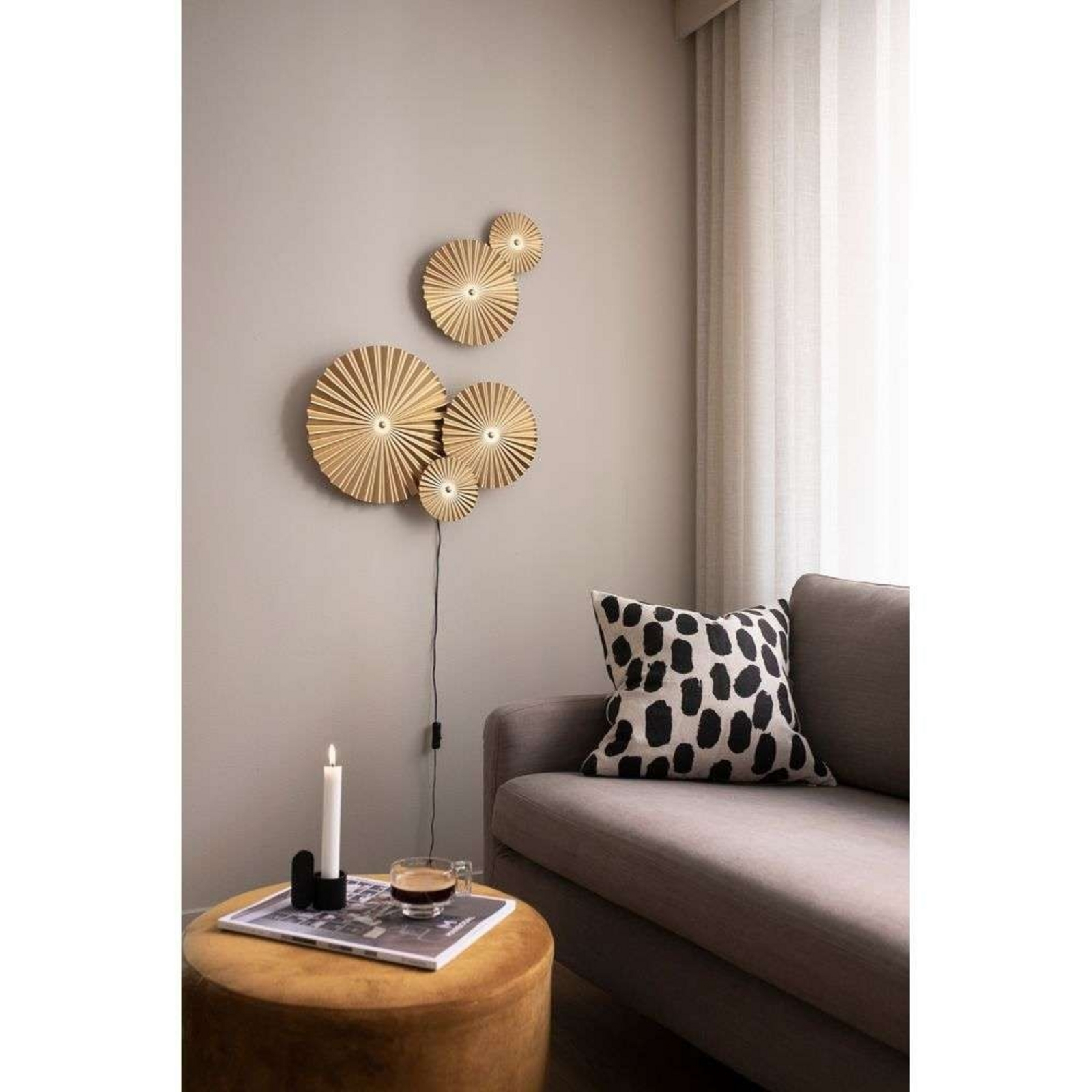 Omega Candeeiro de Parede Brass - Globen Lighting