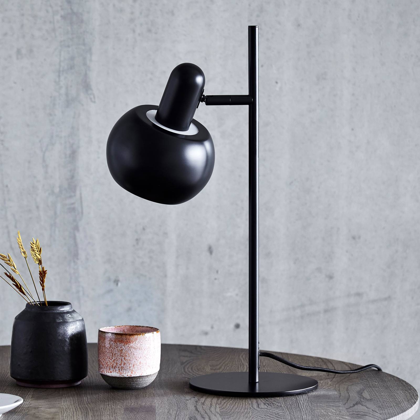 E-shop FRANDSEN BF20 stolová lampa jednoplamenná čierna matná