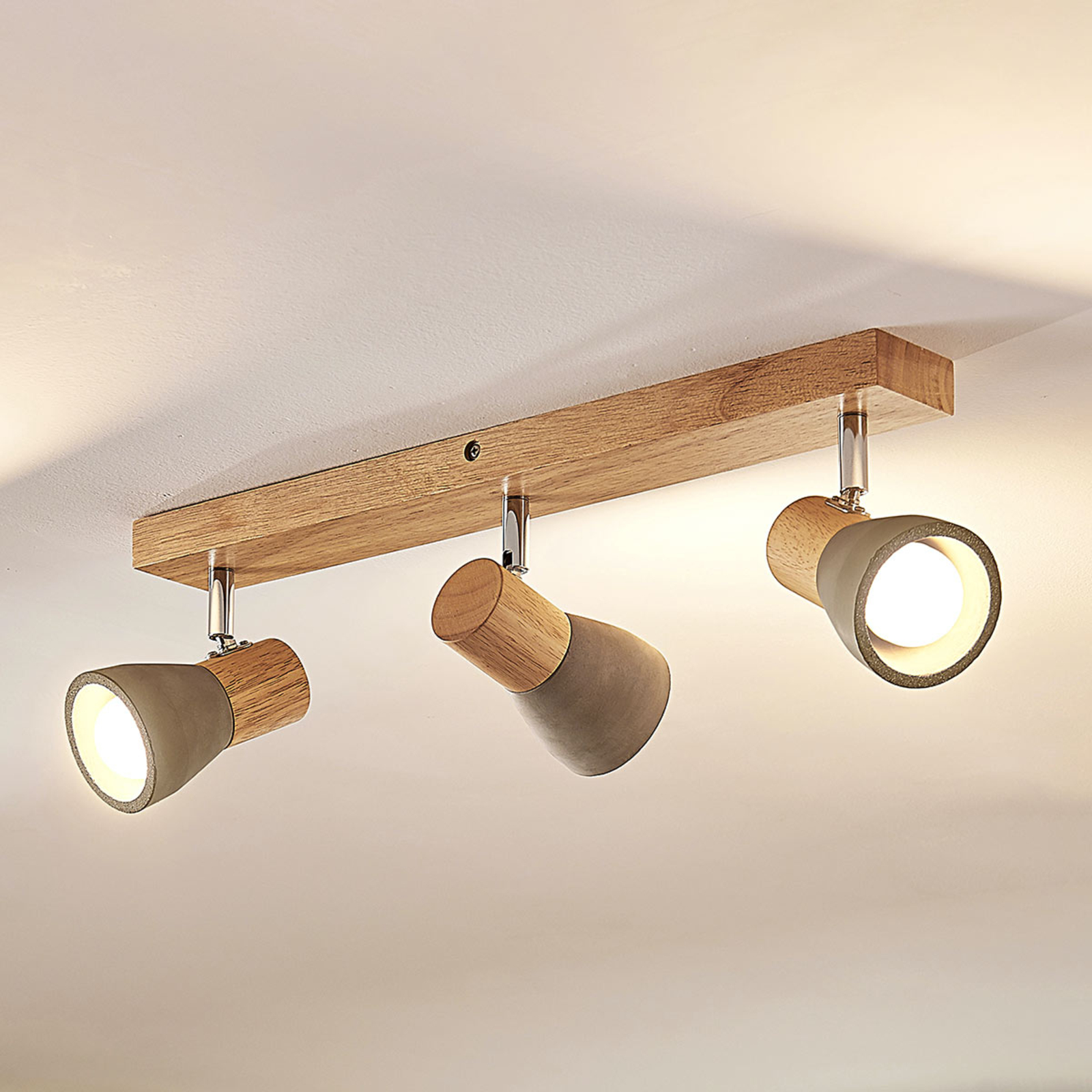 Filiz - LED-loftlampe, beton og træ, 3 lyskilder