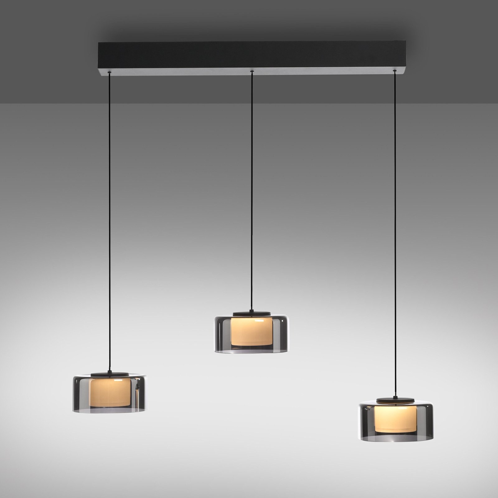 Paul Neuhaus Lampa wisząca LED Rika, czarna, długość 71 cm, szkło