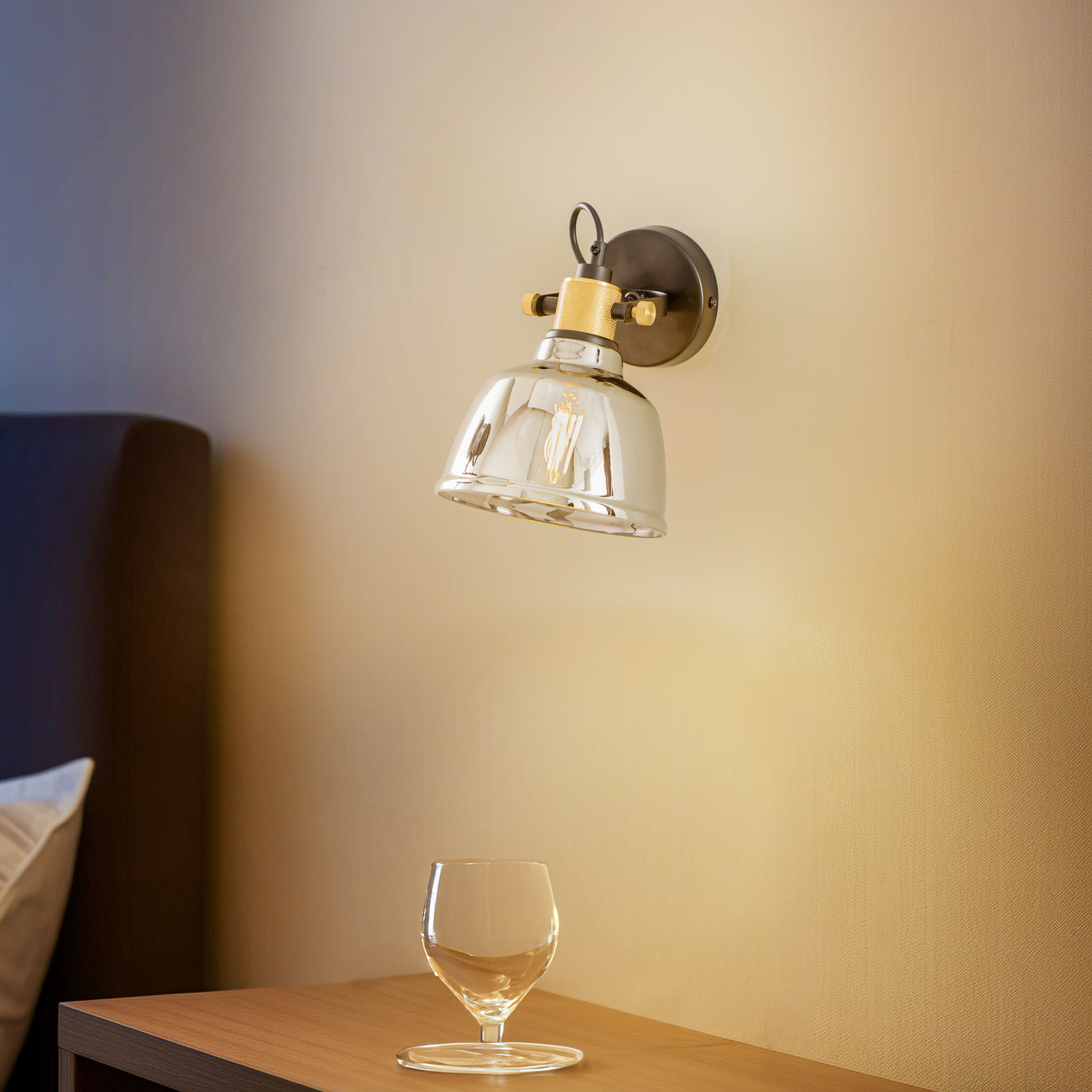 Amalfi zidna svjetiljka s metaliziranim staklom, srebrna