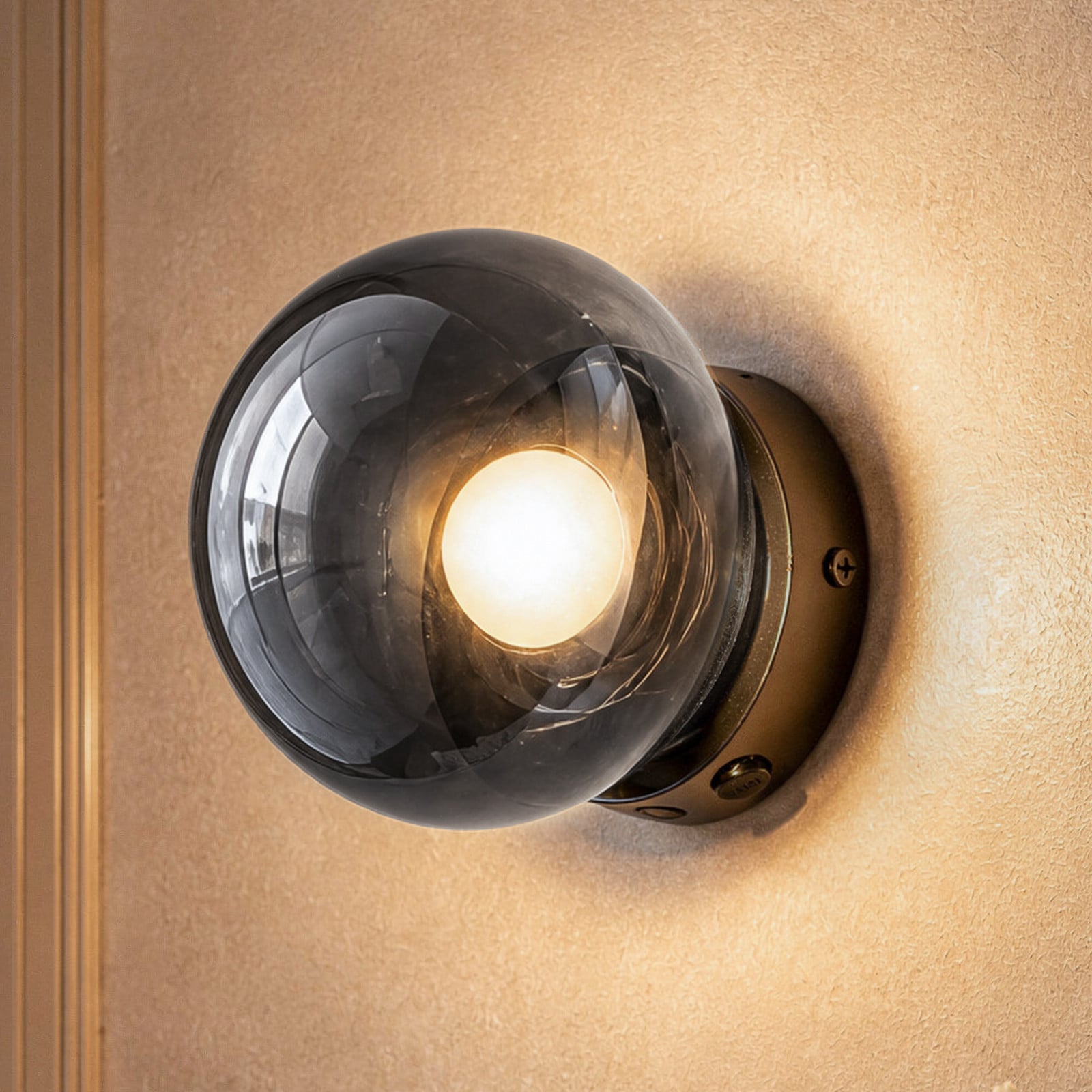 OSRAM LED стенна лампа Decor Satellite, сива, Ø 15 см, CCT