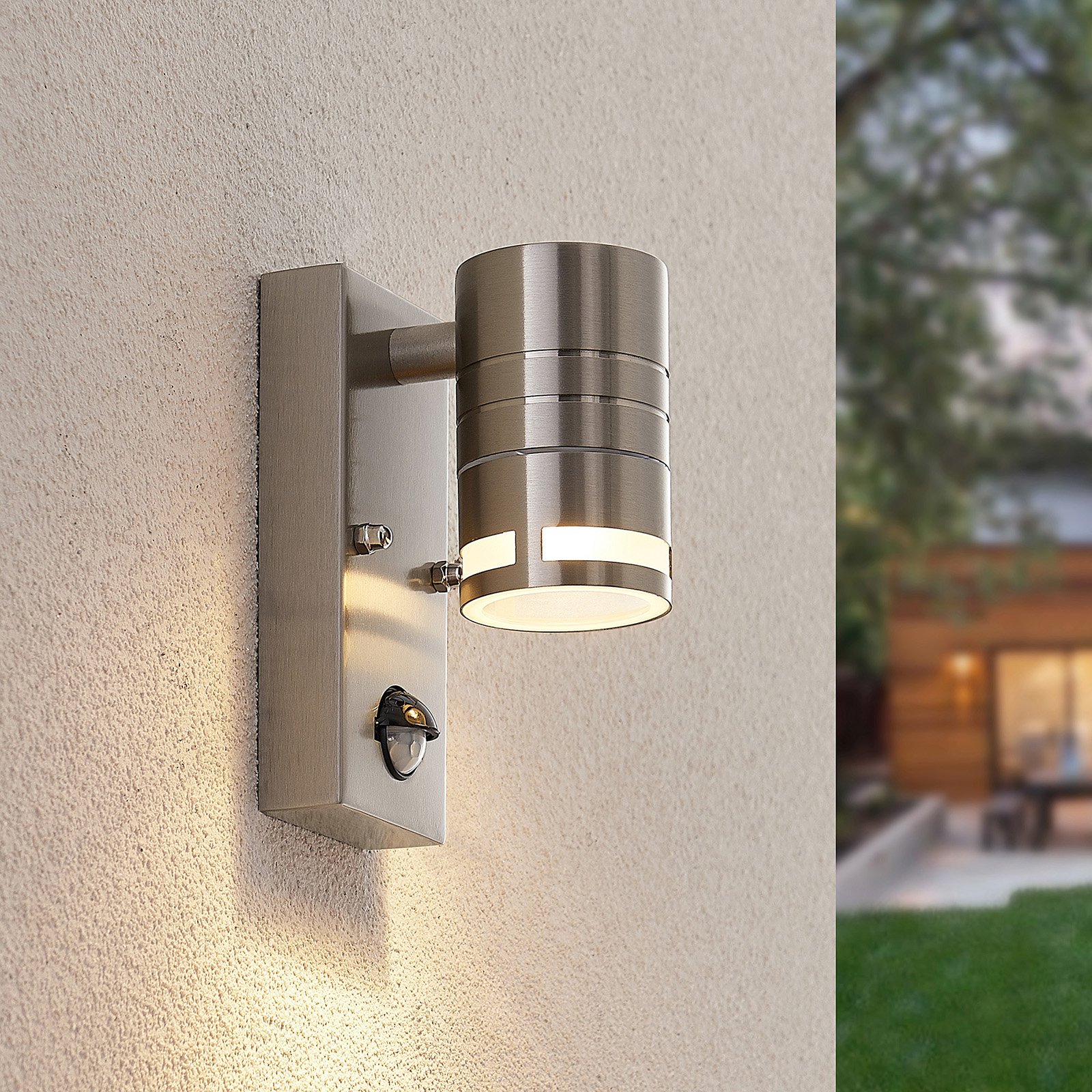 Lindby Catalin outdoor wall light, sensor