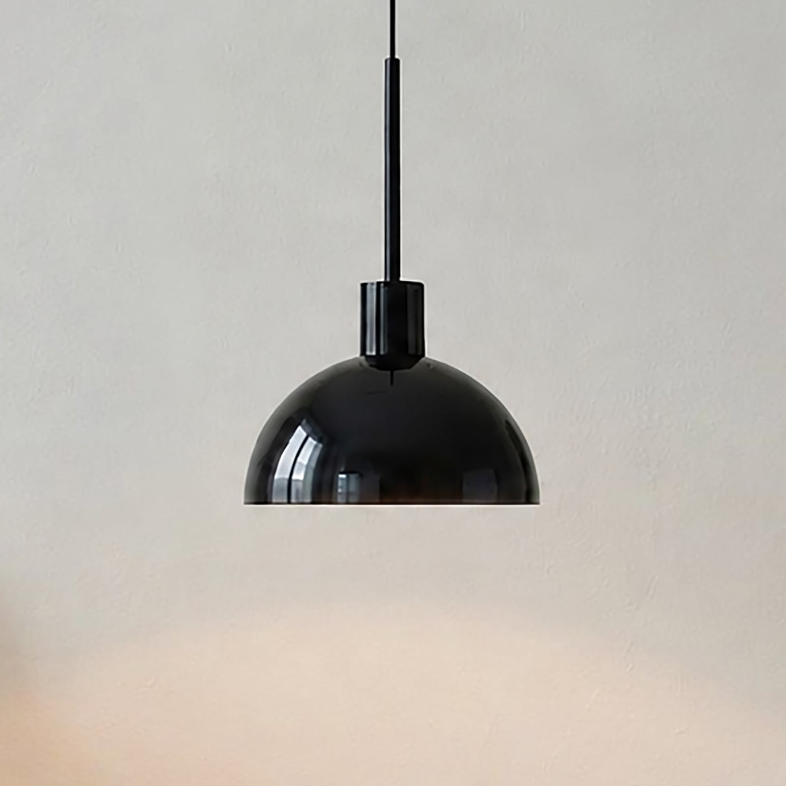 Suspension Vienda, noire, Ø 20 cm, métal, GU10 - Herstal Suspension Vienda, noire, Ø 20 cm, métal, GU10 - Herstal