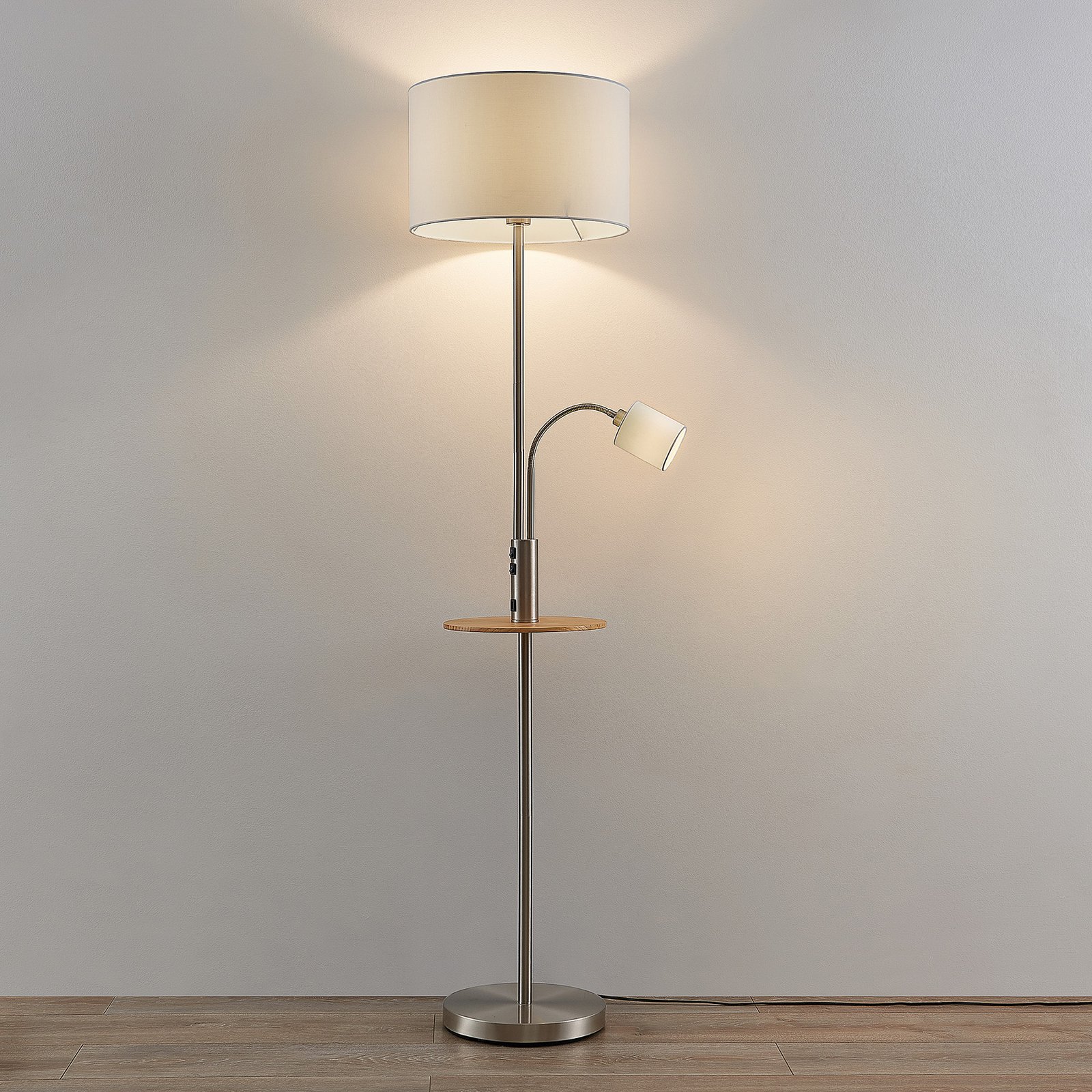 Aovan Gulvlampe w/USB Nickel - Lindby