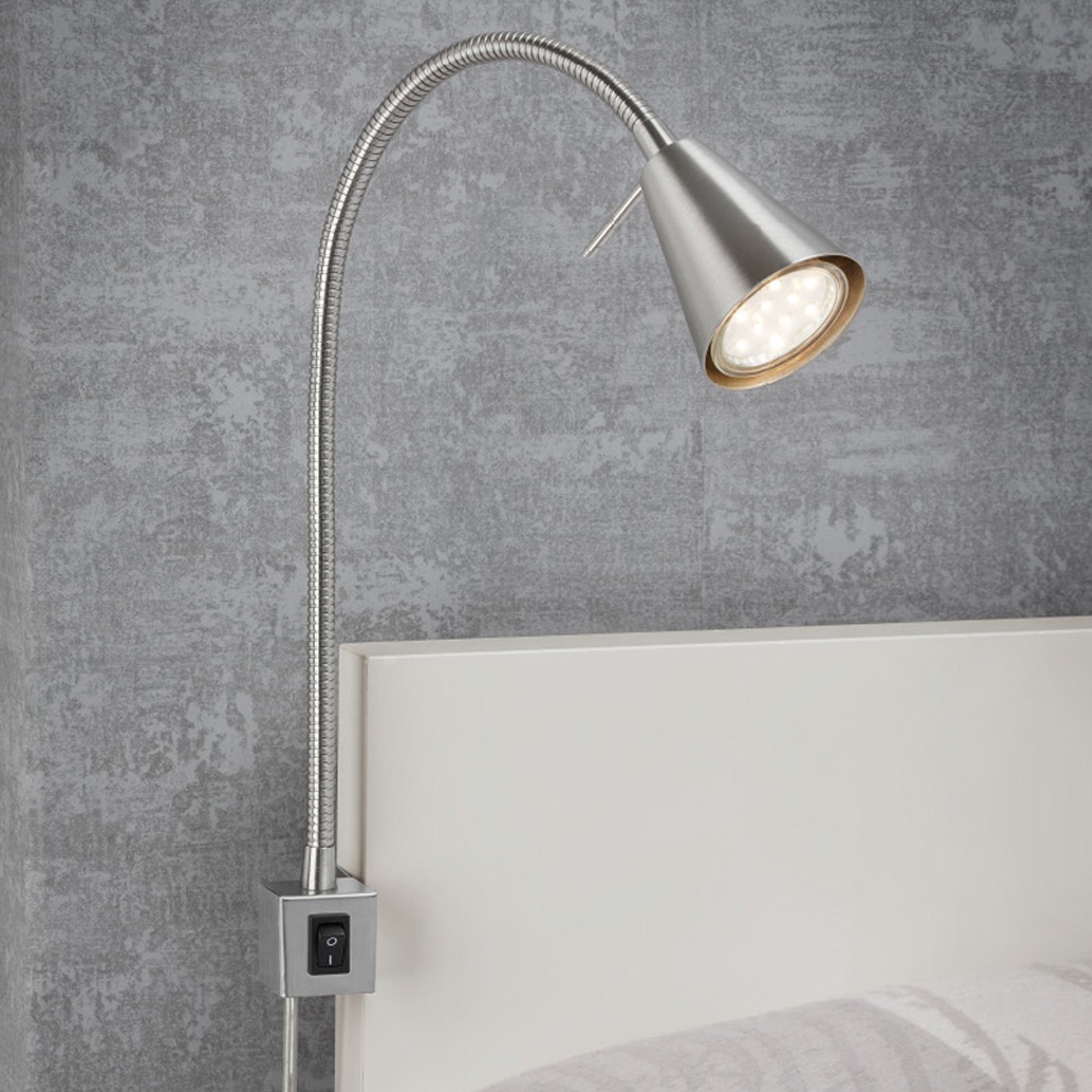 Tuso LED wall lamp, bed-mounted, nickel