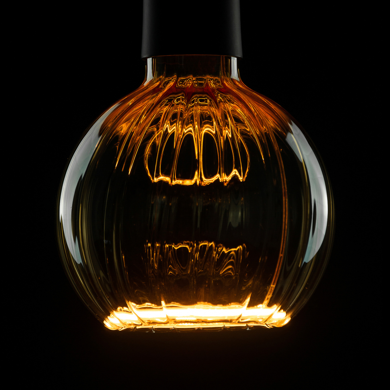 SEGULA floating LED bulb G125 E27 4W straight gold