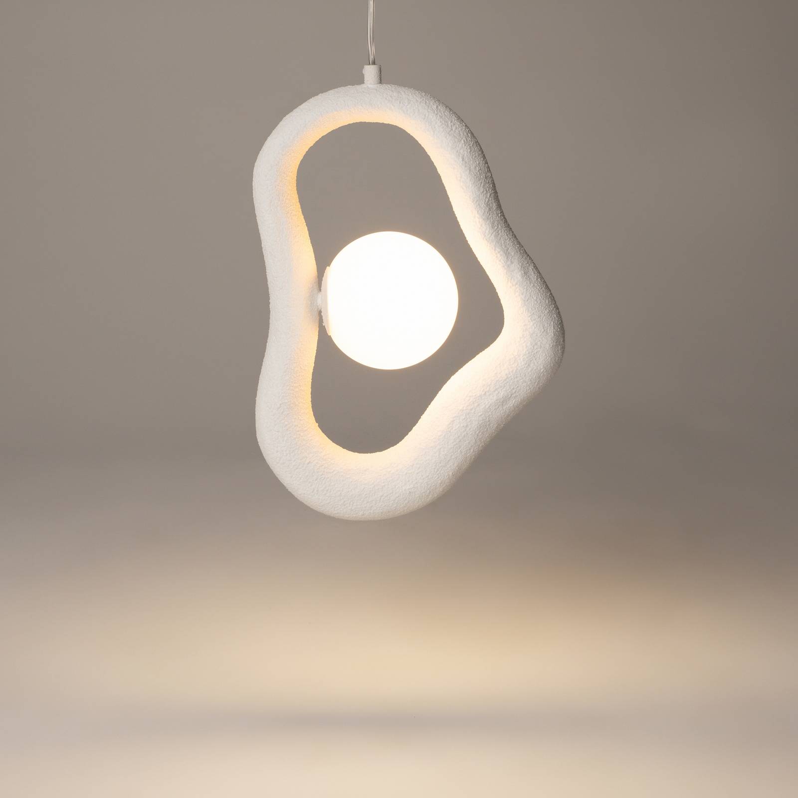 Maytoni Szklana lampa wisząca Opus, biała,