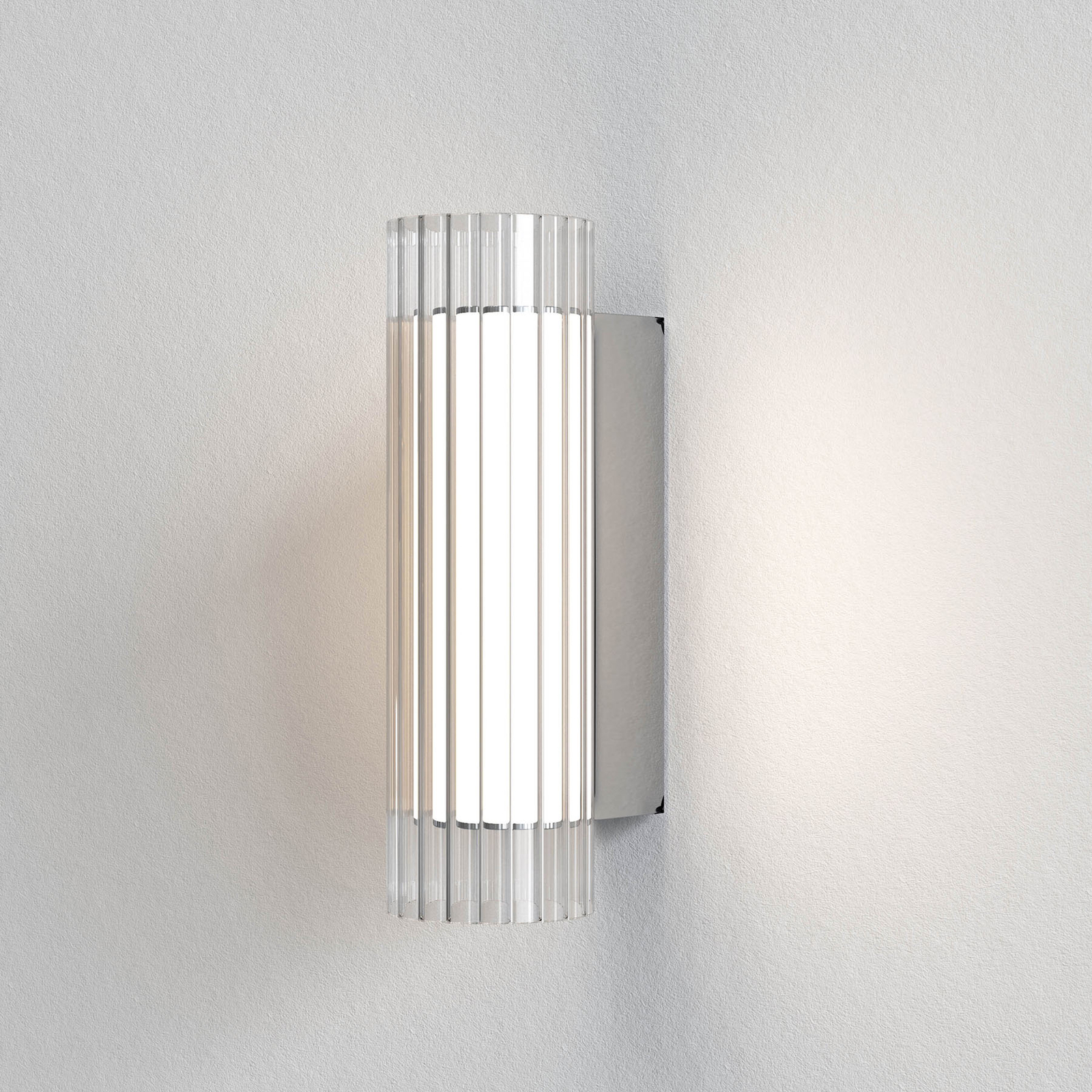 Astro io Wall LED-Wandleuchte IP44 chrom