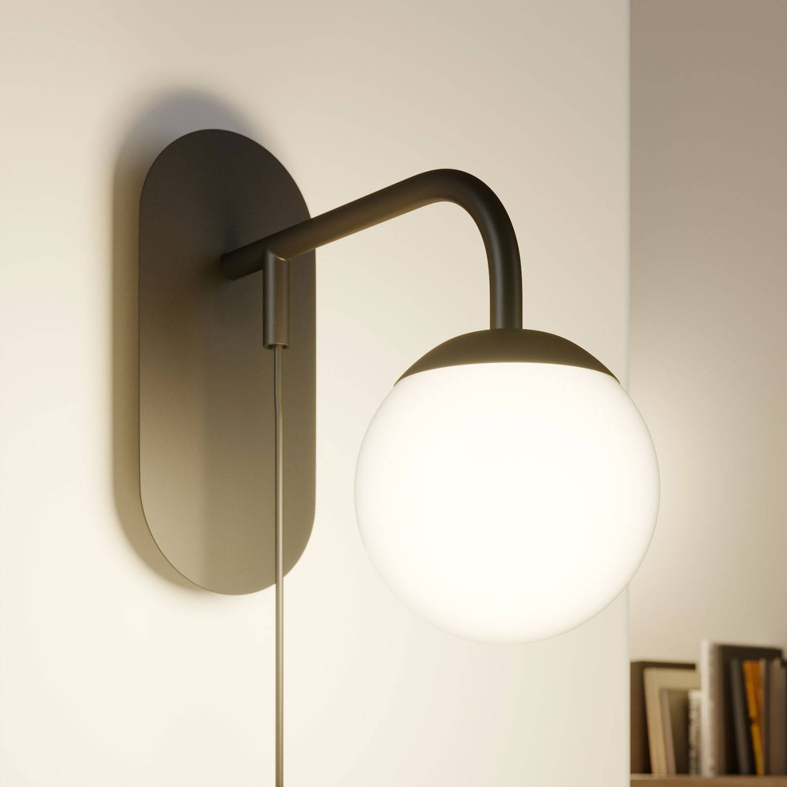Lucande Rama LED-væglampe med lampeskærm af glas