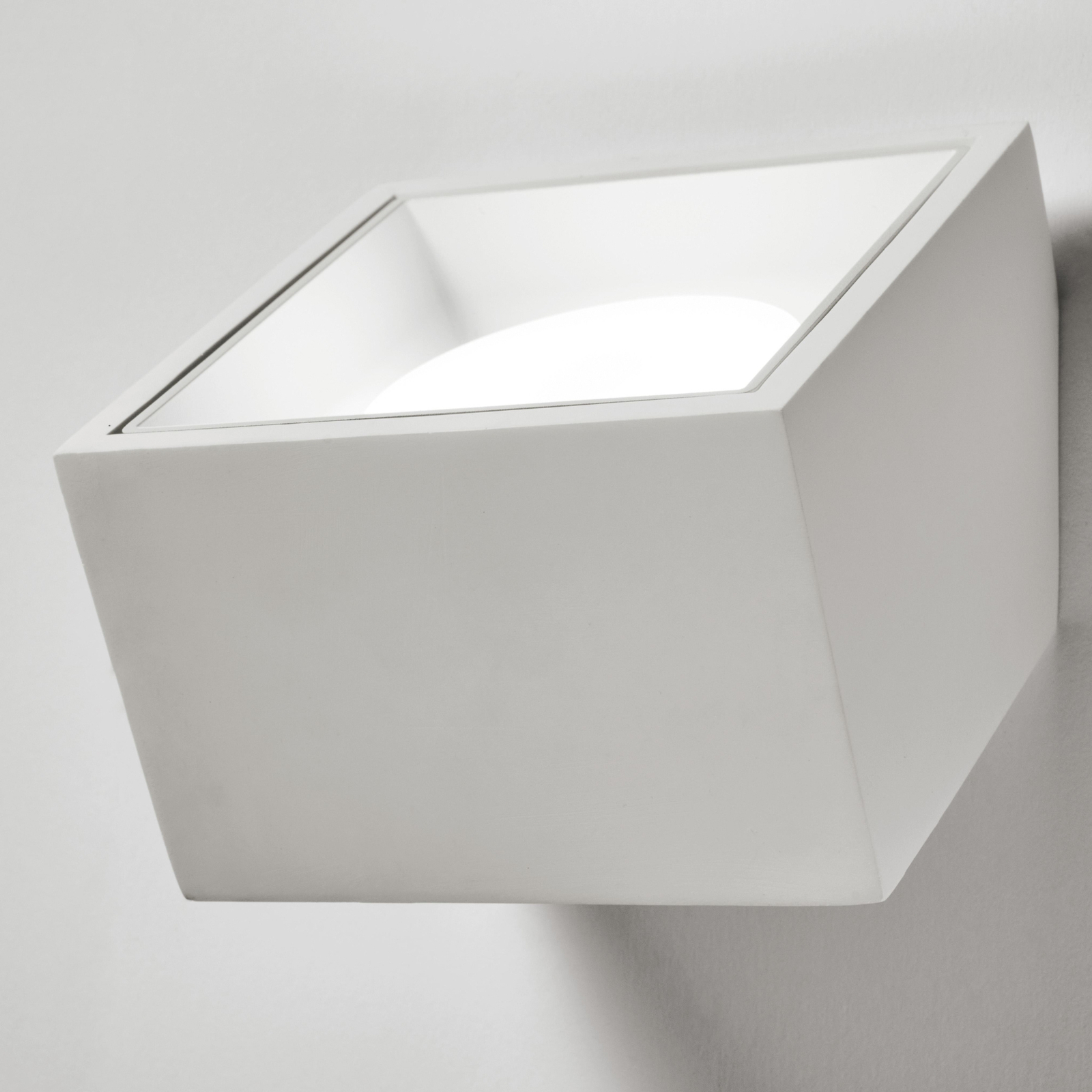 Nasso wall light, white, angular, 12 cm wide, plaster, GX53