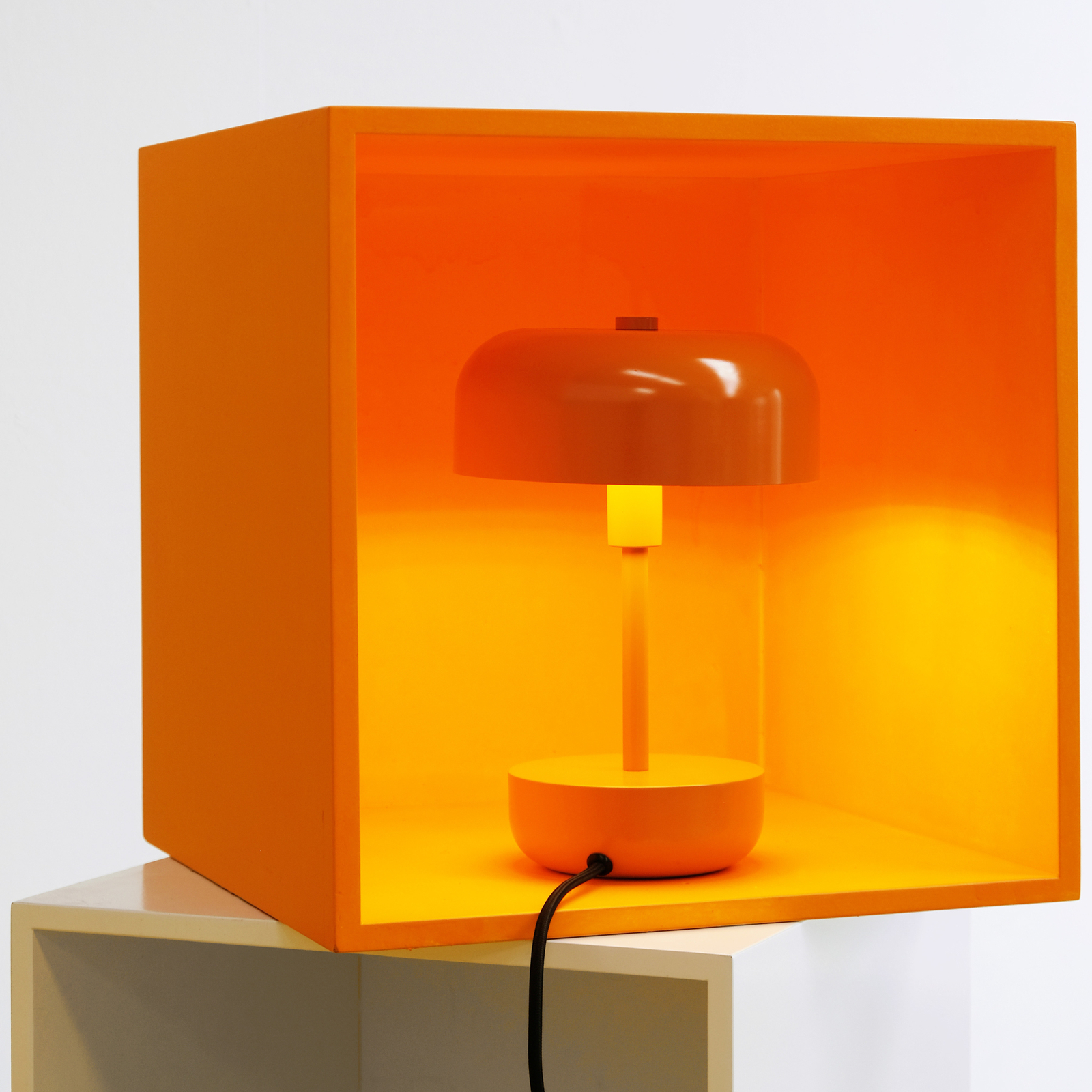 Dyberg Larsen Haipot настолна лампа, IP20, оранжева