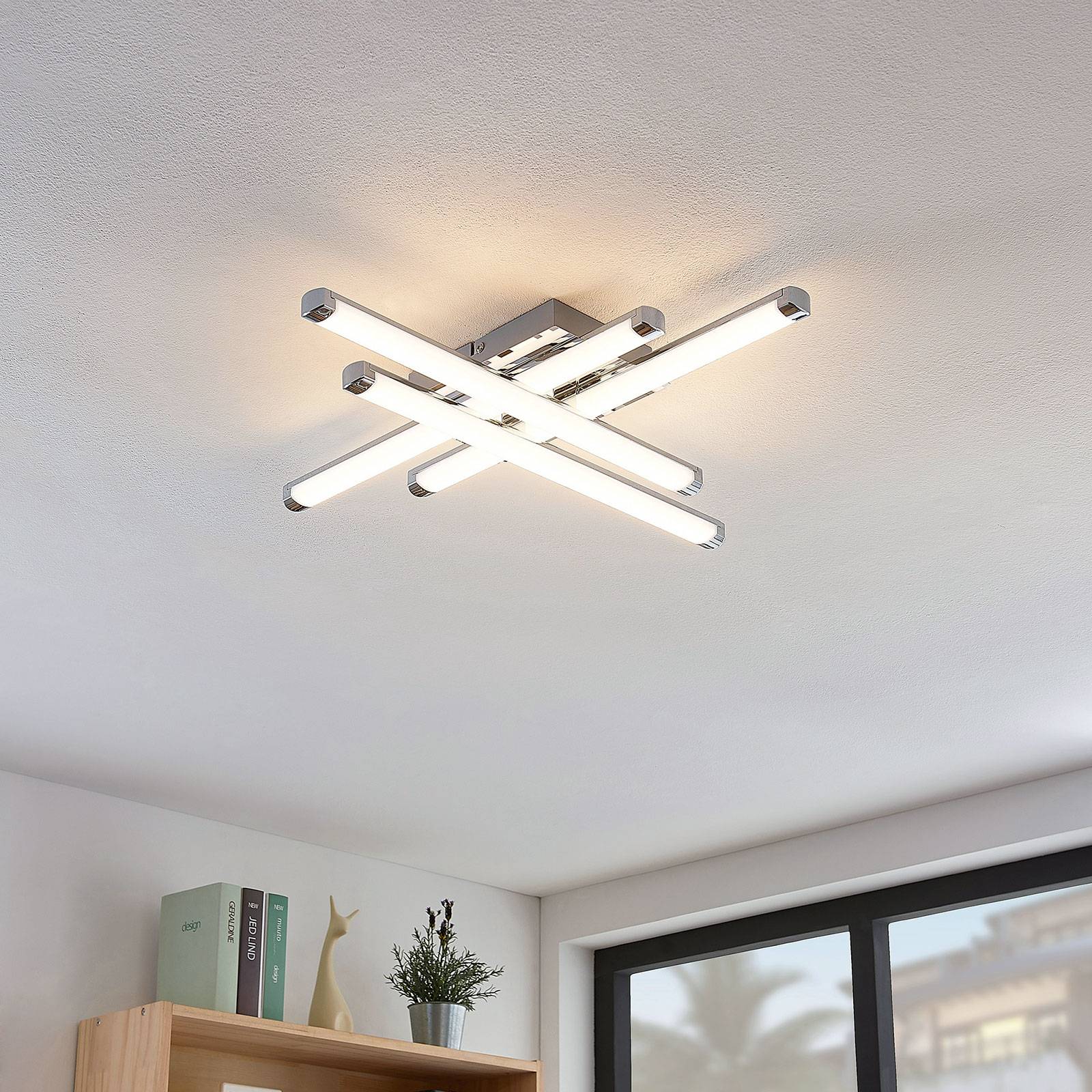 Lindby Plafonnier LED moderne Tilo