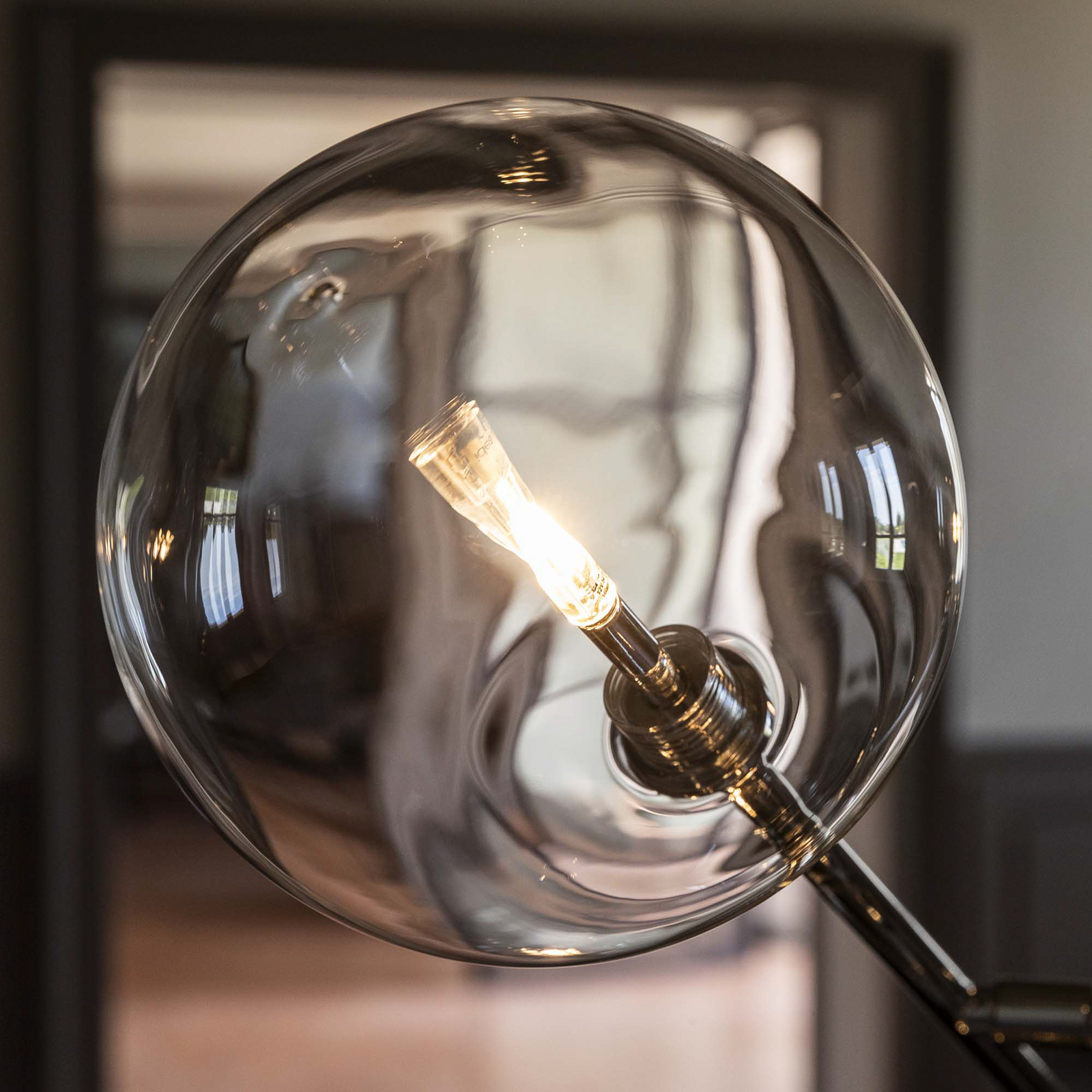 Candeeiro de pé IDEAL LUX Equinoxe, cromado/transparente, altura 166 cm Candeeiro de pé IDEAL LUX Equinoxe, cromado/transparente, altura 166 cm