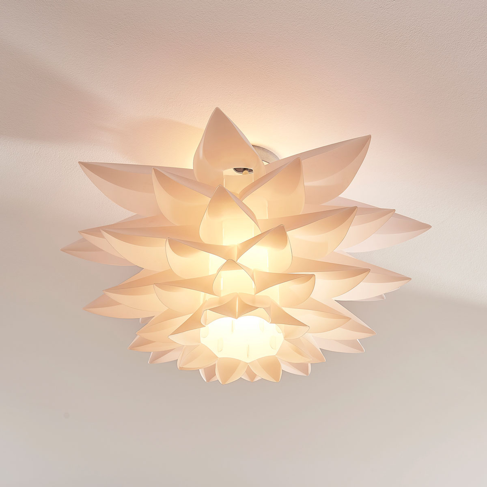 Lindy Smart LED stropná lampa Lavinja, RGB