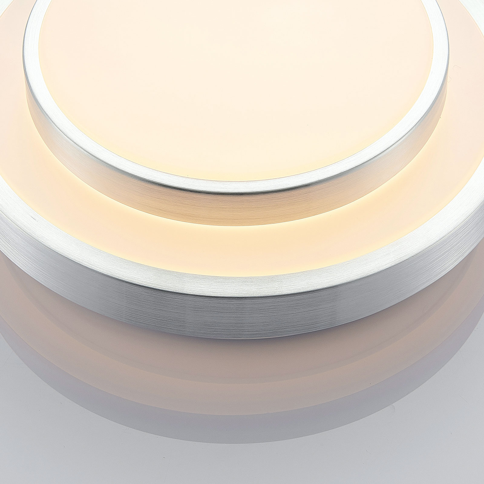 Lindby Naima LED kattovalaisin, pyöreä, 29,5 cm