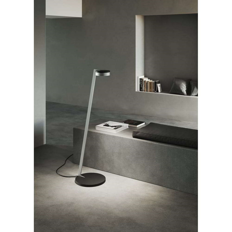 Light-Point Blade F1 Slim golvlampa, svart från Light-Point