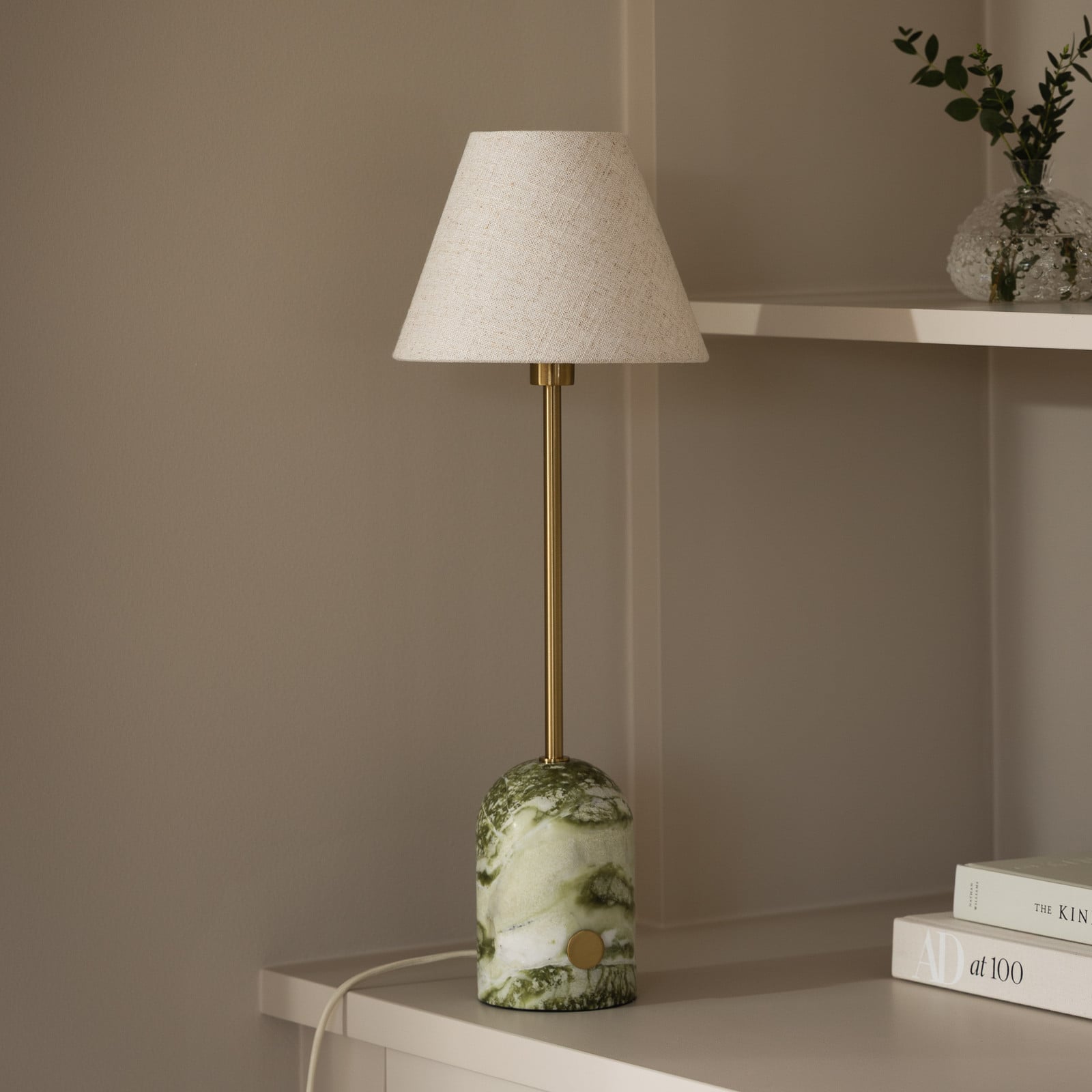 Gino 20 bordslampa gr&ouml;n marmor 56 cm Globen Lighting - Vardagsrum - Skandinavisk - Tyg / textil - Med en ljusk&auml;lla