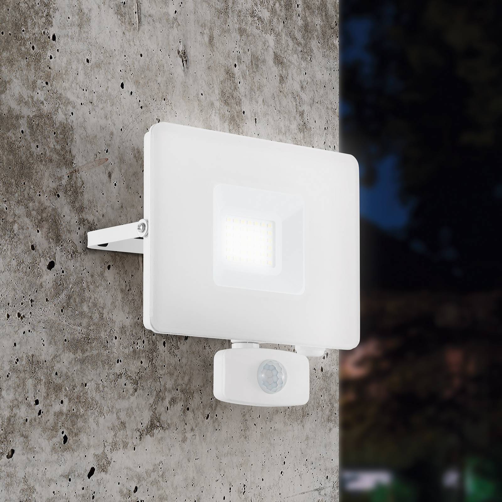 EGLO Faedo 3 LED venkovní reflektor, senzor, bílá, 30W