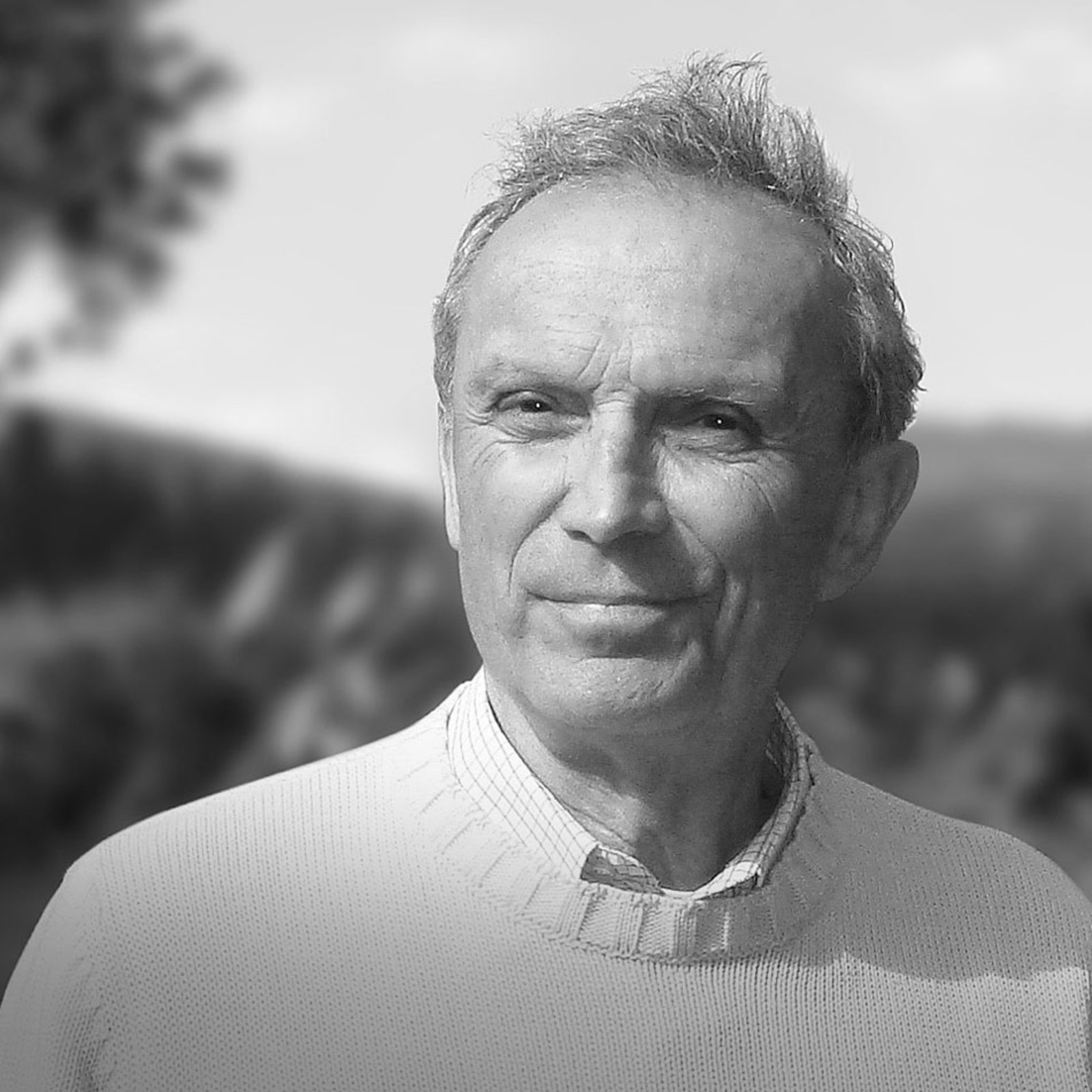 Artemide Tolomeo viseča svetilka decentralizirana pergament