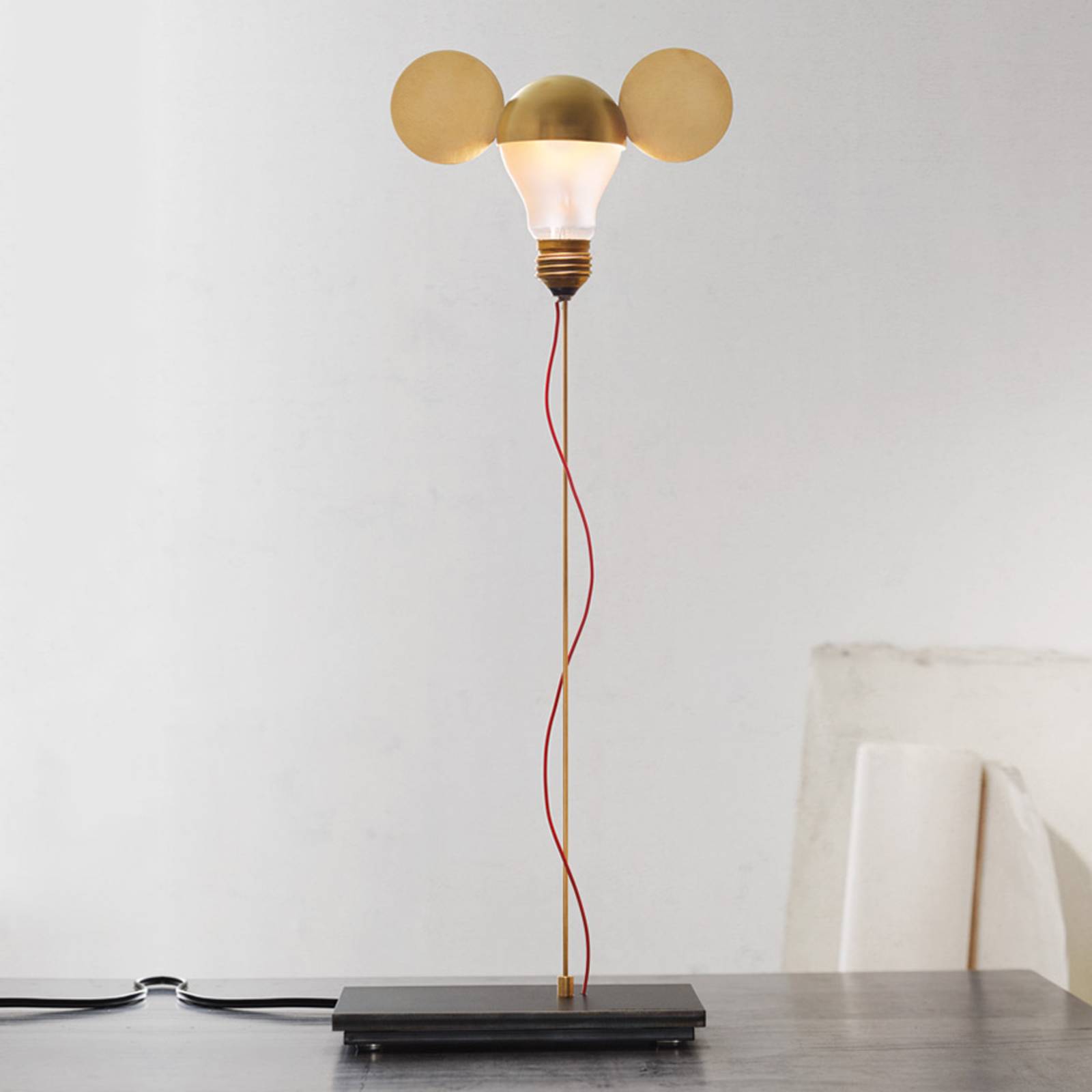 Ingo Maurer I Ricchi Poveri Toto – designerbordslampa mässing