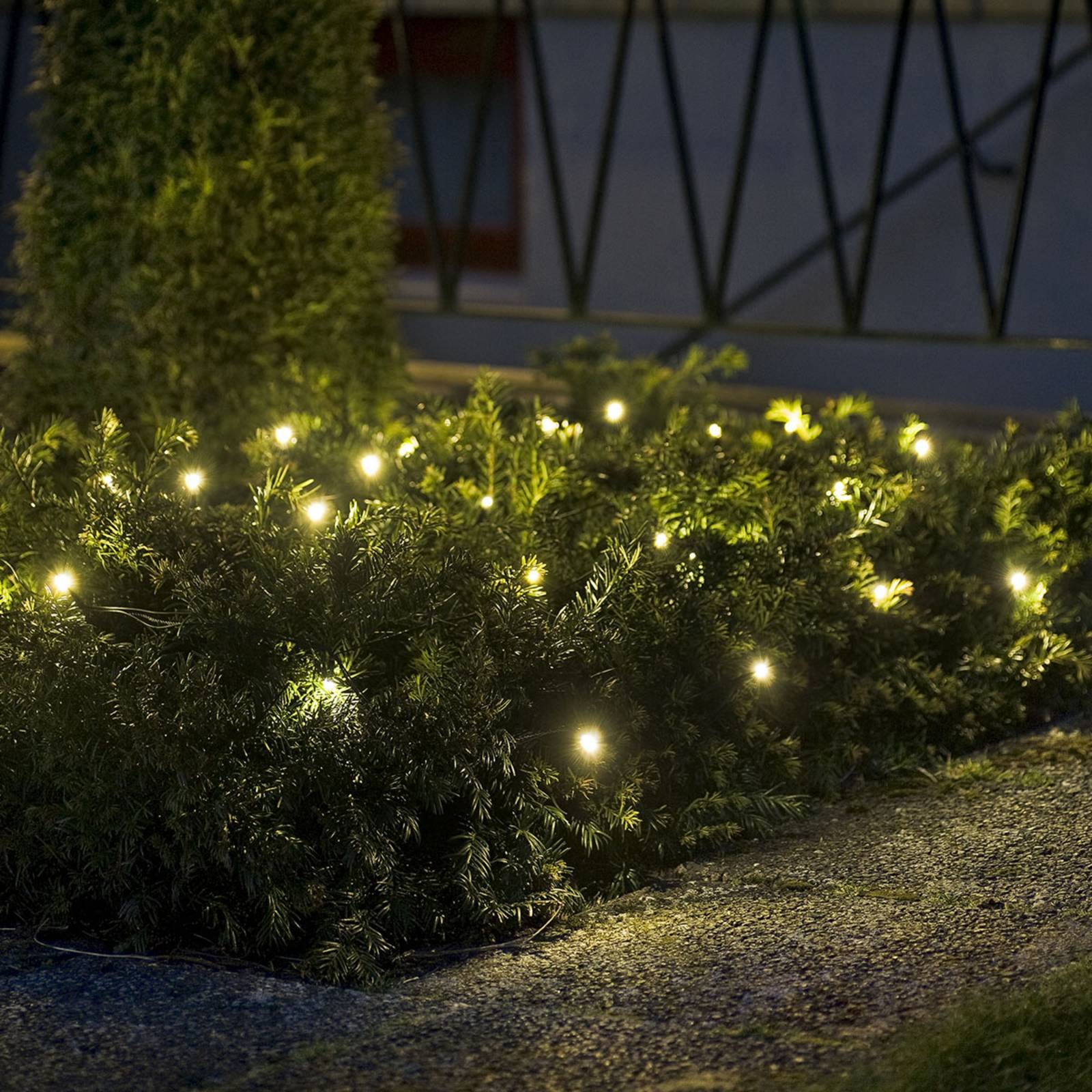 Konstsmide Christmas LED-lysnett 64-flamme varmhvit 2 m
