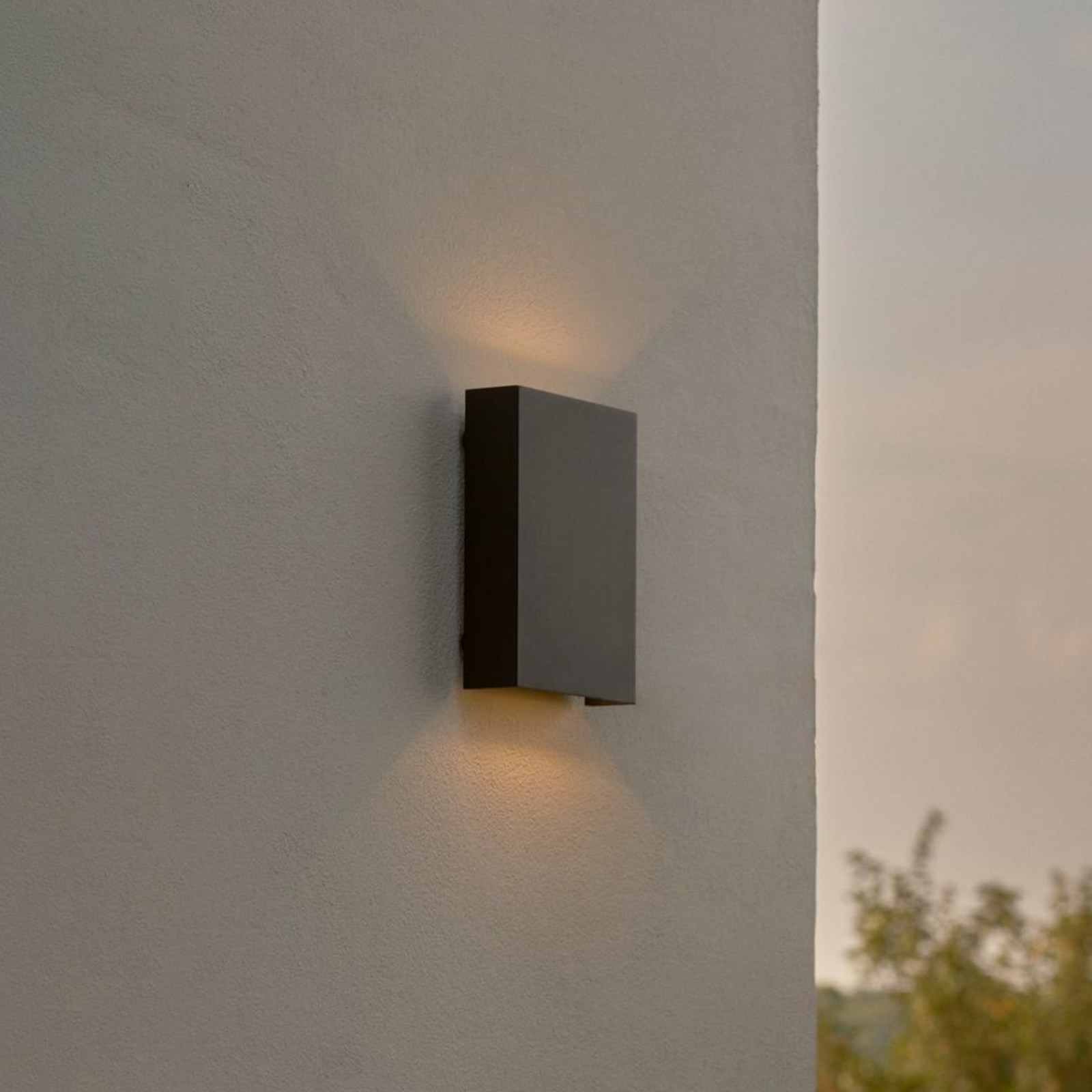 LED outdoor wall lamp Fold Seaside up/down, 15 x 21 cm, black