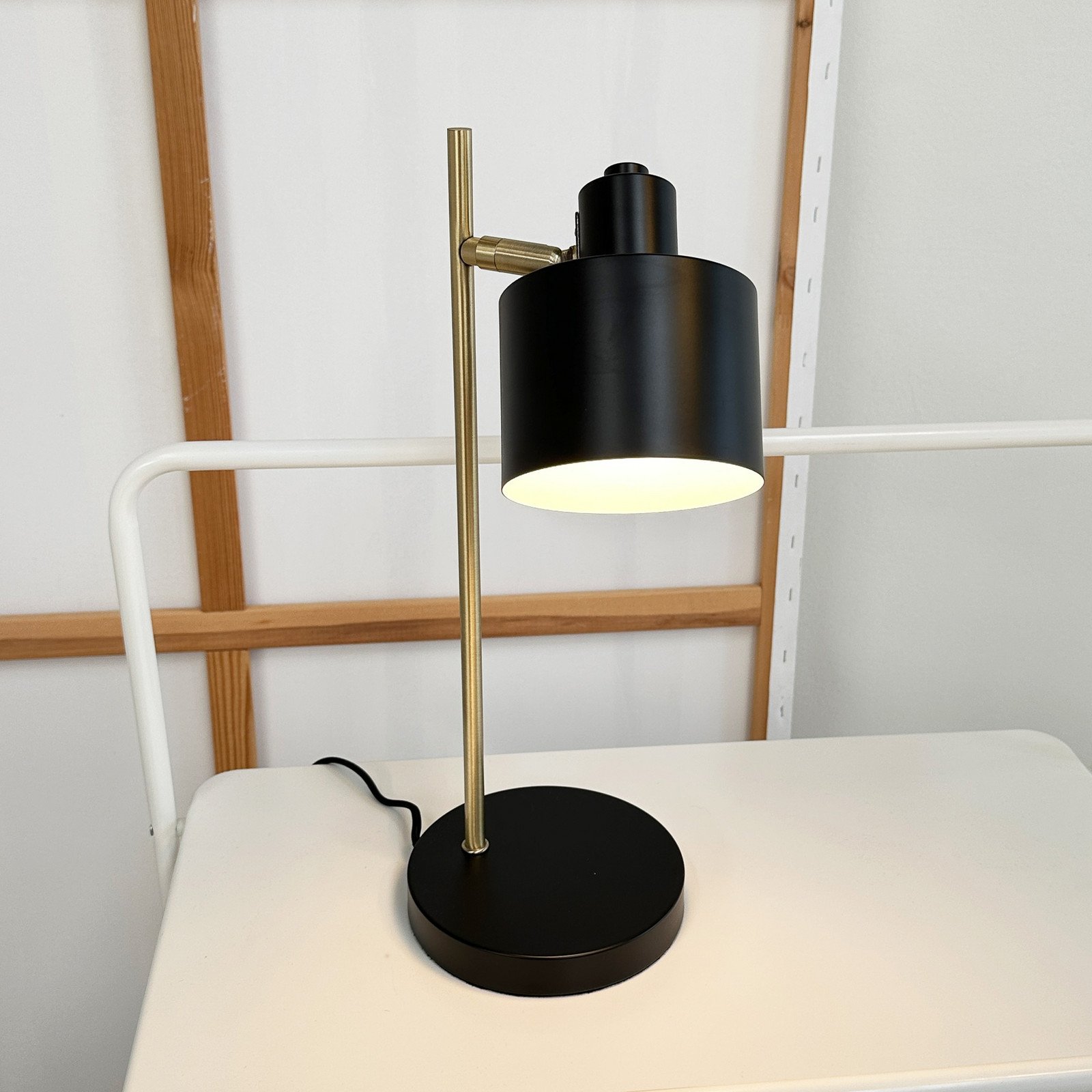 Lampa de masă Dyberg Larsen Ocean negru/alamă 43 cm - Camera de zi / sufragerie - Scandinavă - negru alamă - Metal