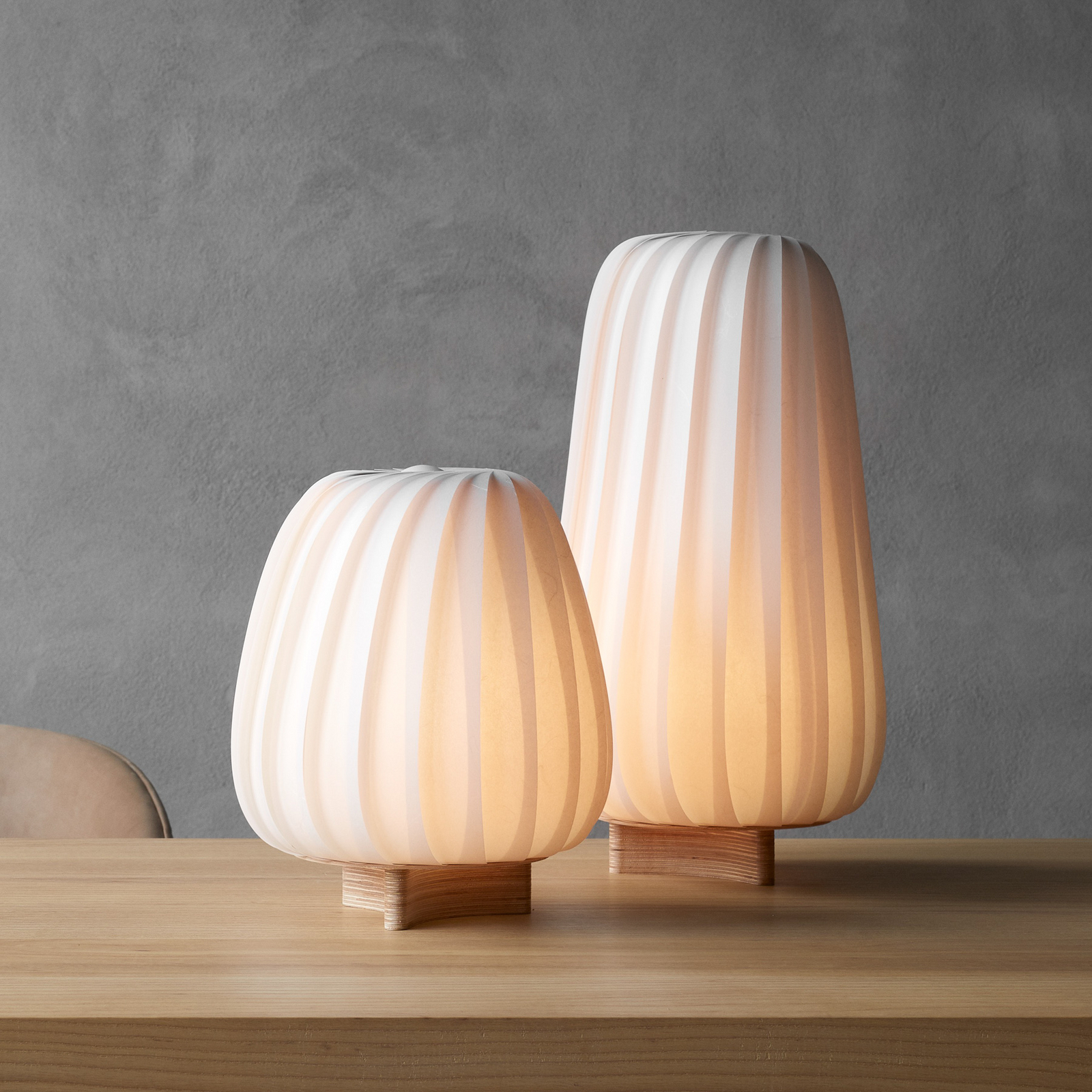 Tom Rossau ST906 Mini table lamp, white, 19 cm, paper, E27
