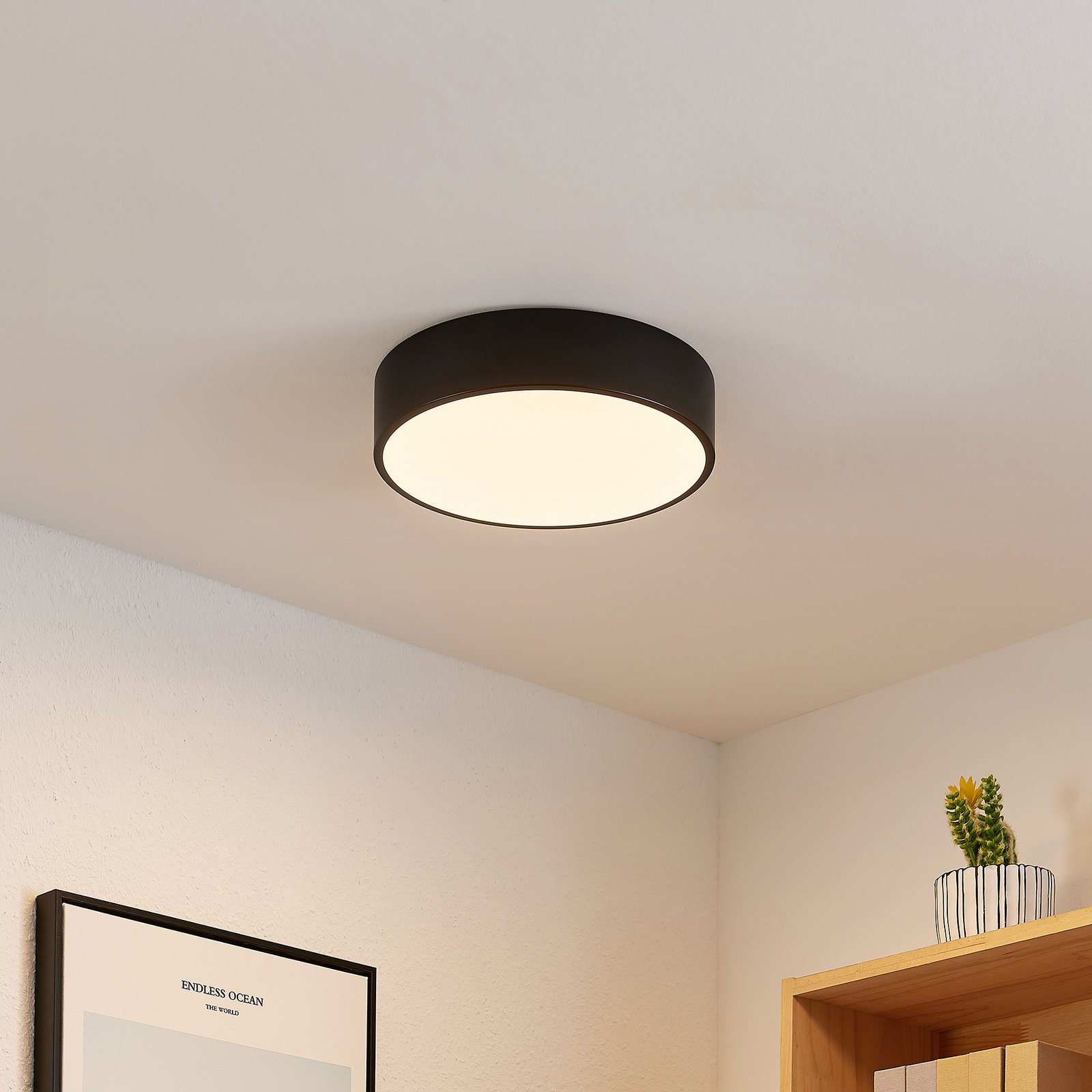 Simera LED Taklampe Matt Black/White - Lindby