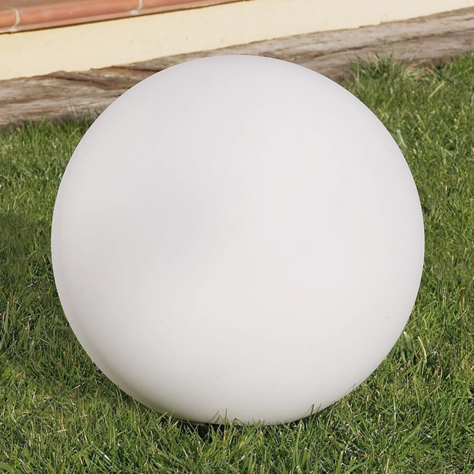 Decorative outdoor light Cisne, 40 cm diameter