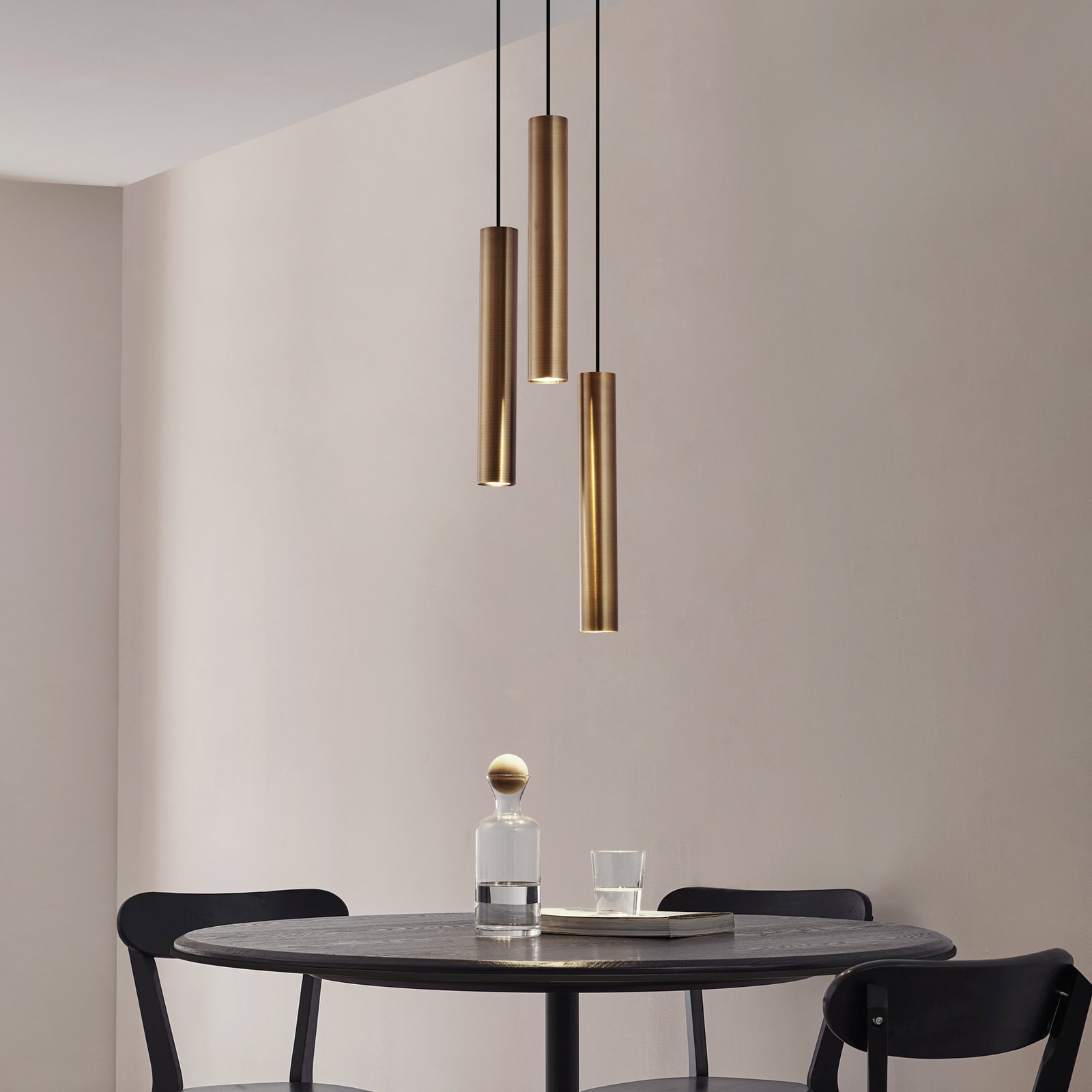 Lampada a sospensione Lindby Joffrey, Ø 24 cm, ottone, a 3 luci, GU10