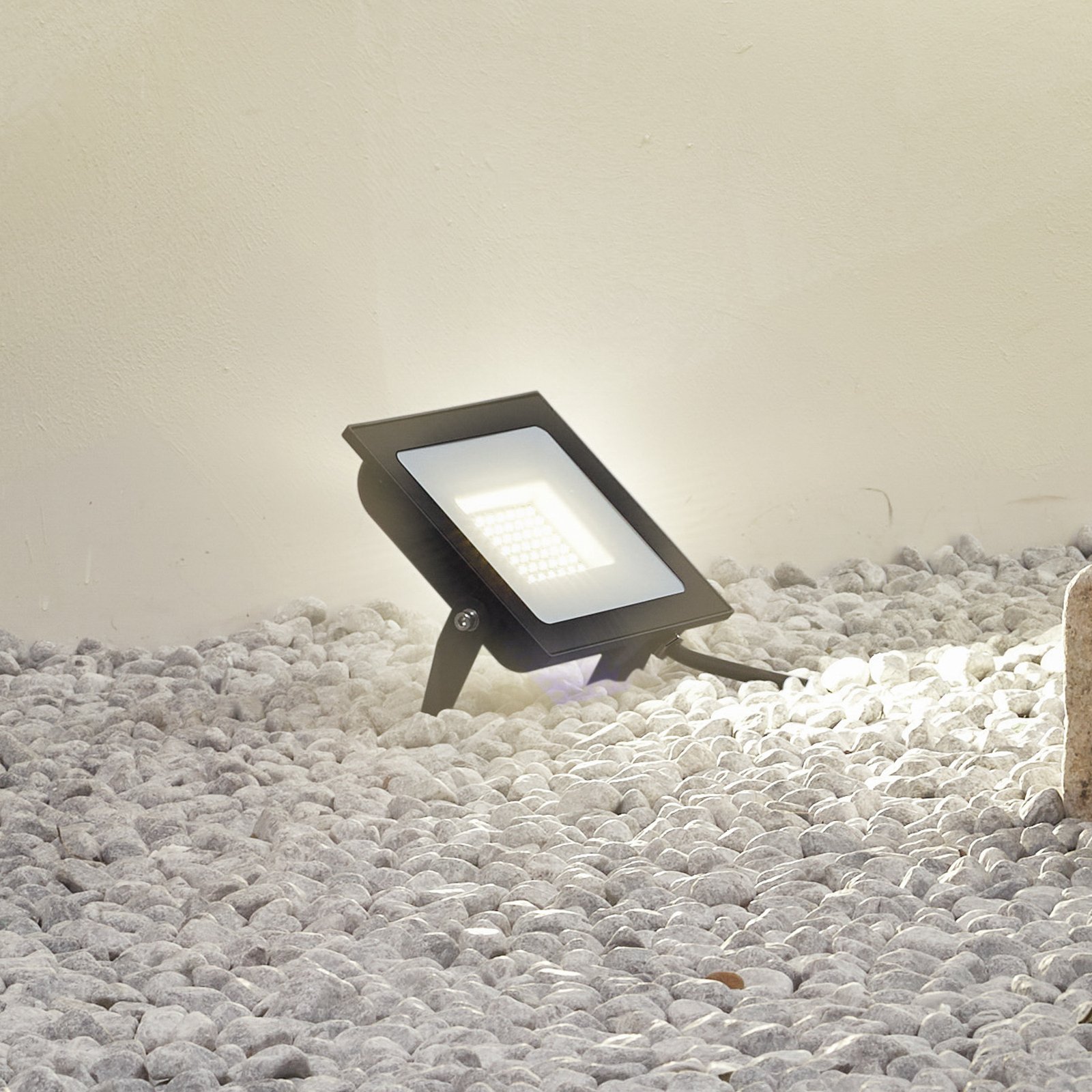 Prios LED utomhusstrålkastare Maikel, 50W, 4000lm, aluminium