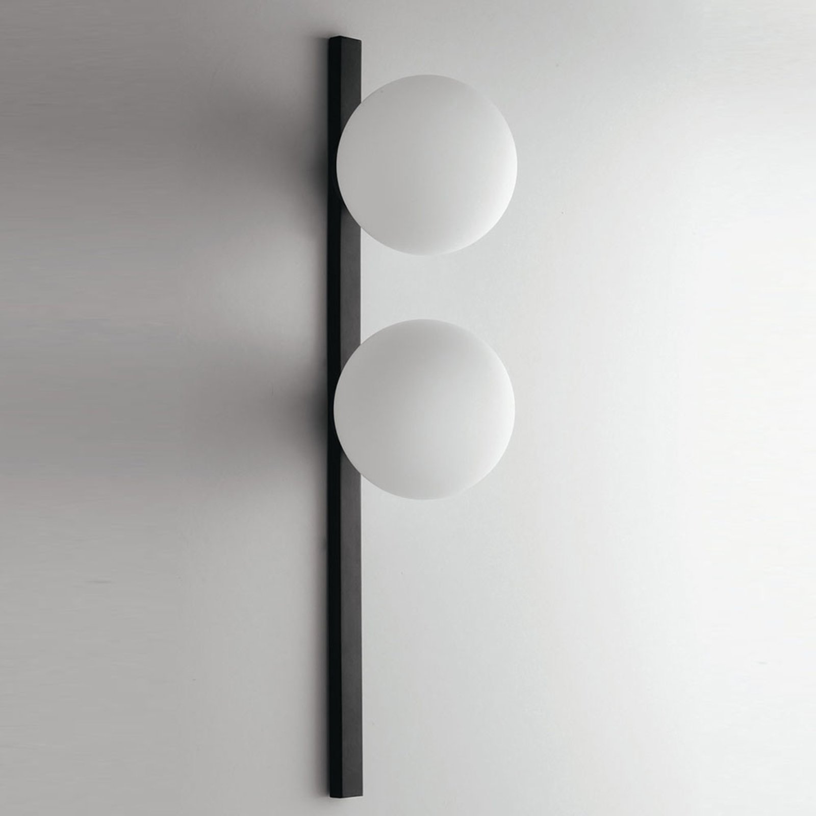 Eco-Light Enoire wall light in black and white, 2-bulb, for Living / Dining Room, aluminium, glass, E14, 25 W, energy efficiency: A++, W: 14 cm, H: 60 cm