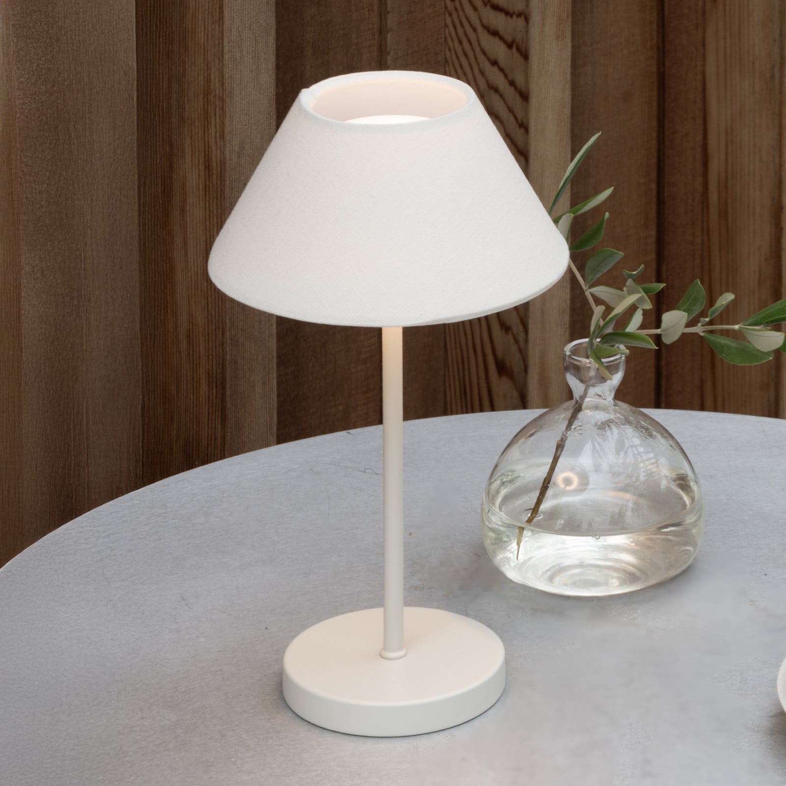 Teya LED-batteridrevet bordlampe, hvid, 26 cm, IP44 – Watt &amp; Veke Watt & Veke - Stue - Design - Metal - Med én lyskilde billede