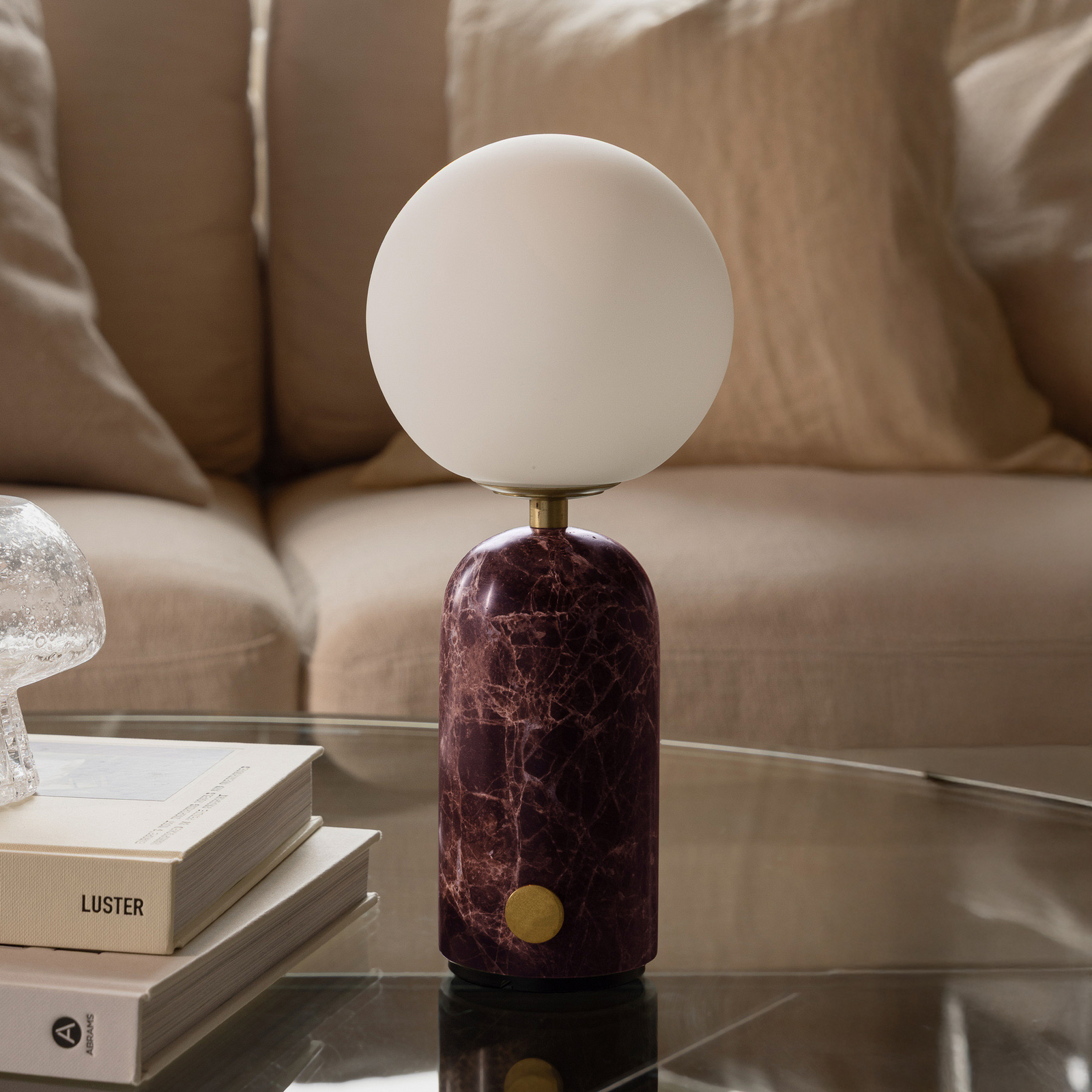 Lampe à poser rechargeable Torrano de Globen Lighting, hauteur 27 cm, marbre Lampe à poser rechargeable Torrano de Globen Lighting, hauteur 27 cm, marbre