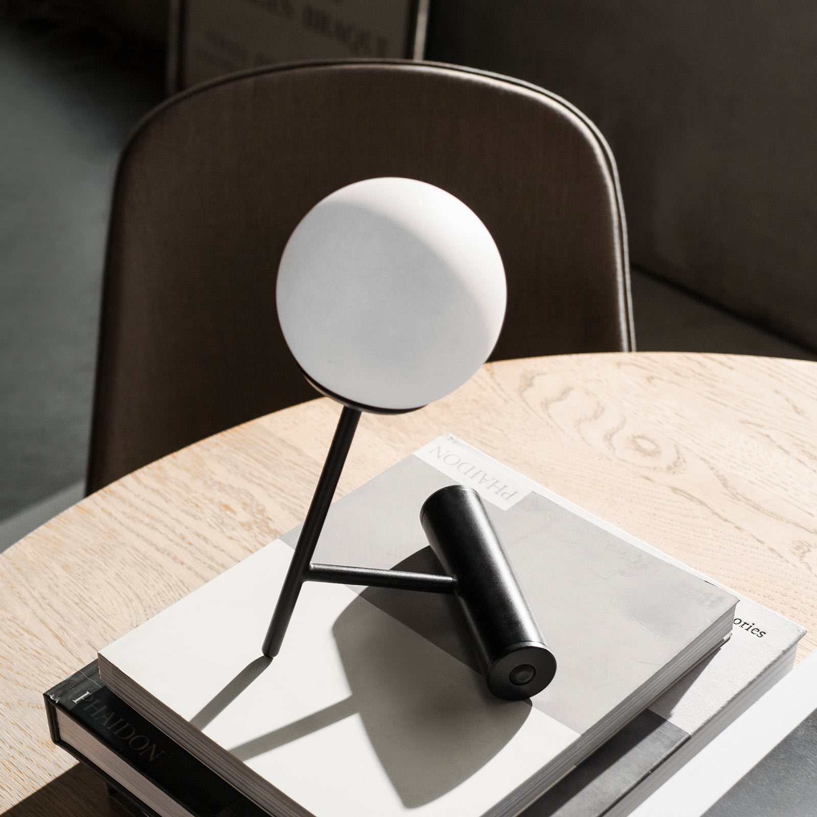 Audo Phare LED-Tischleuchte, wiederaufladbar