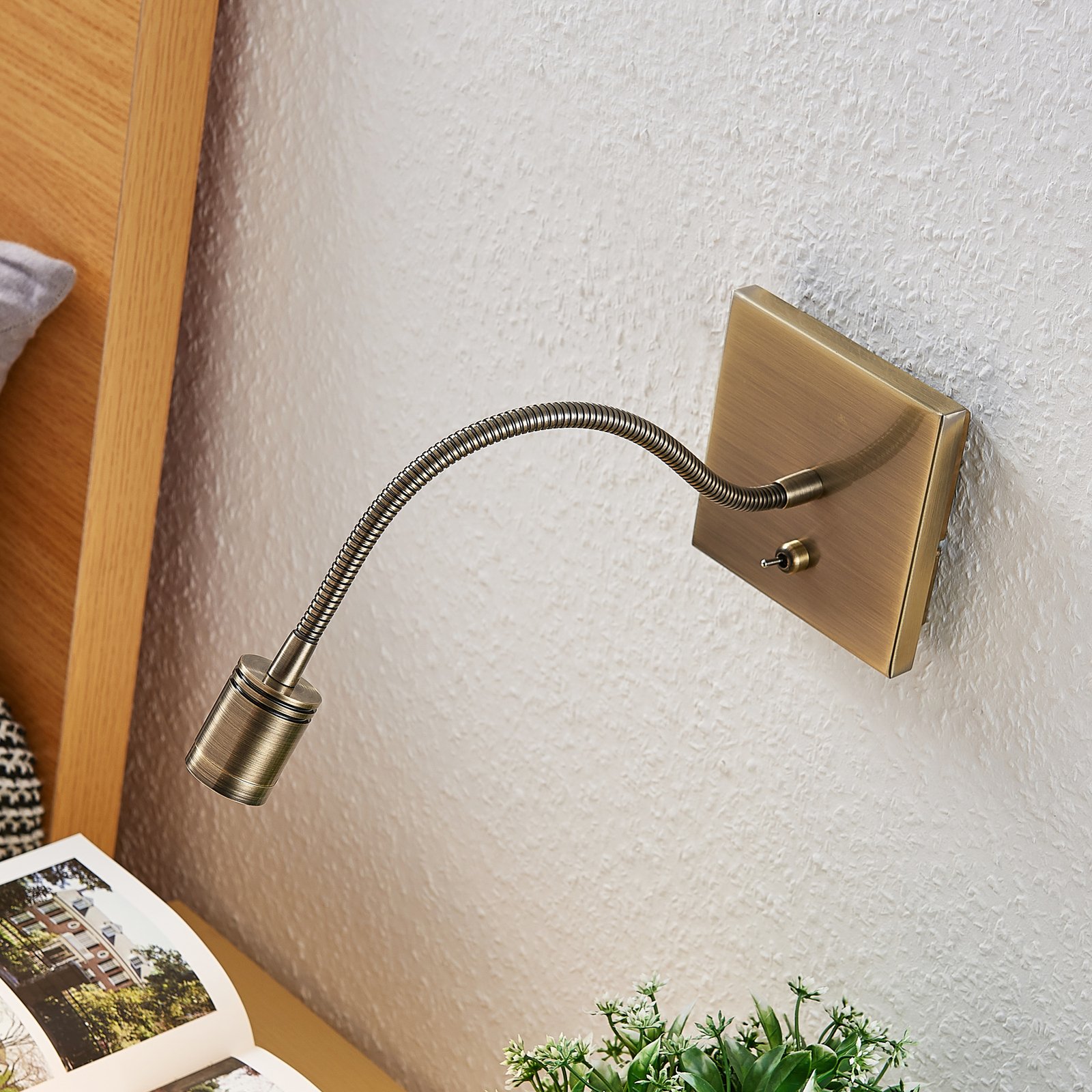 Lindby LED-Wandlampe Mayar, 2er, messing, Leselampe, 11 cm
