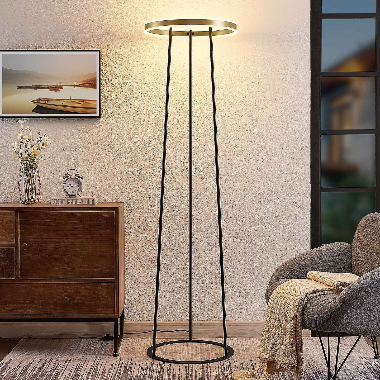 Lucande Seppe LED stojací lampa, Ø 50 cm, mosaz