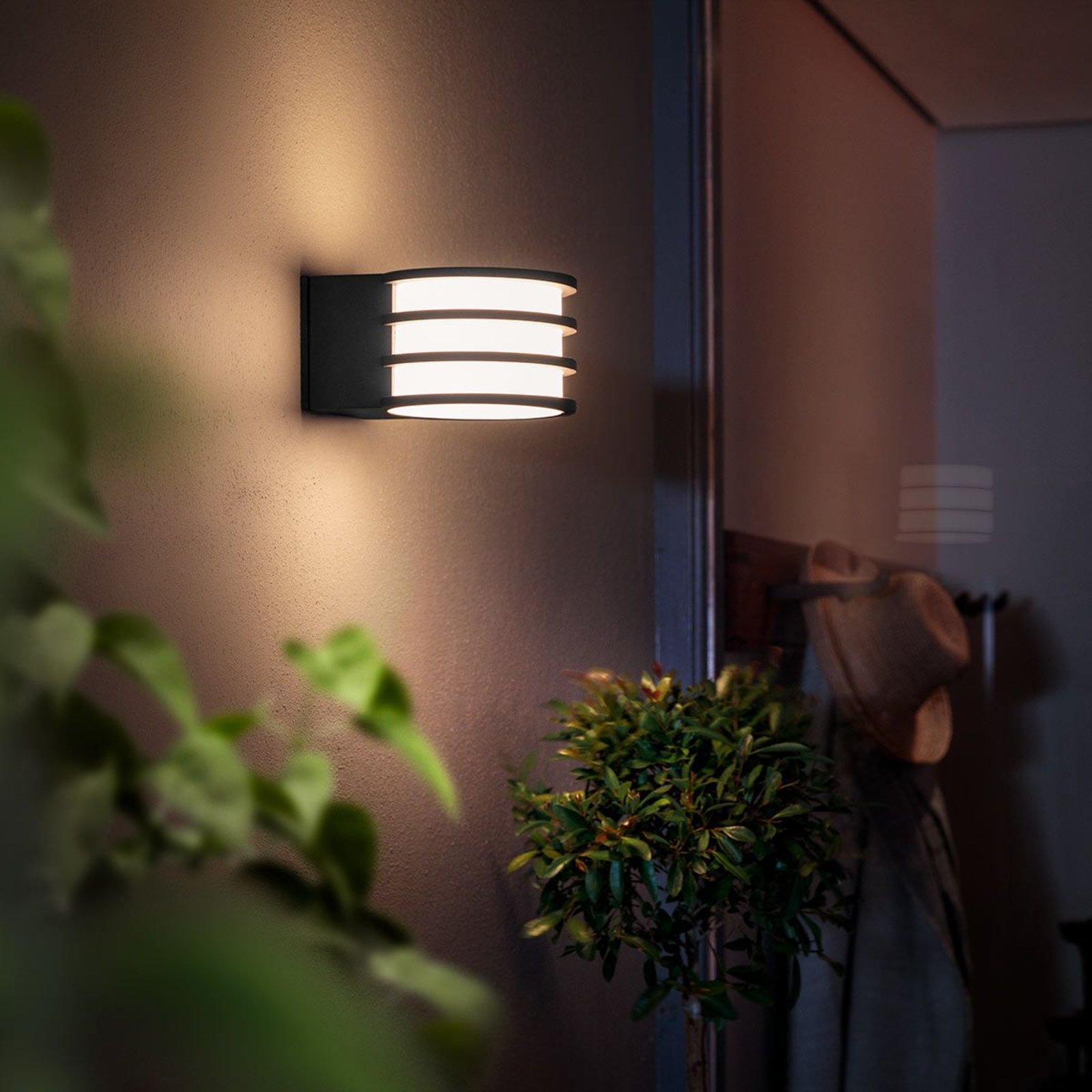 Lucca Kültéri Fali Lámpa Hue White Antracit - Philips Hue