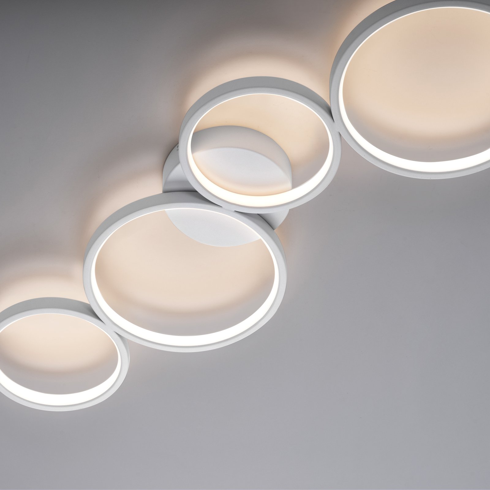 Stropné svietidlo Paul Neuhaus Kiringe LED, 3-stupňové stmievanie