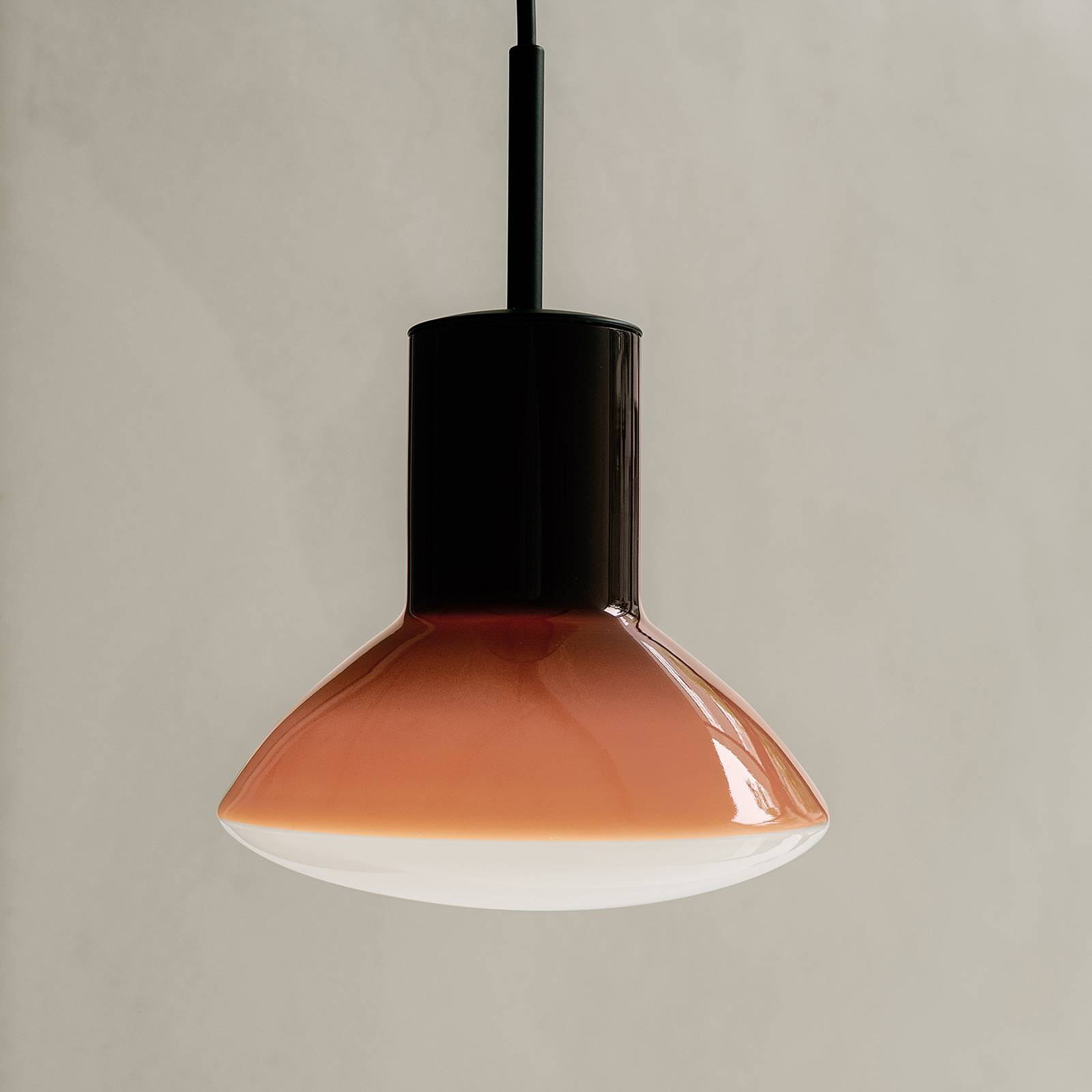 Lampa wisząca Grupa Onda, kolor brzoskwiniowy, średnica 17 cm, szkło, GU10