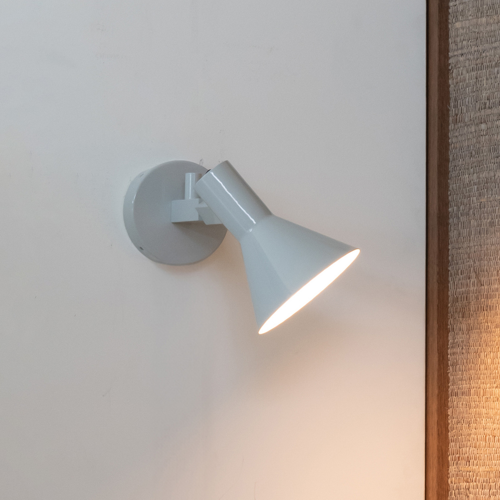 IT´S ABOUT ROMI ITS ABOUT ROMI aplică de perete Stavanger gri deschis ștecher 20 cm - Hol - Scandinavă - Metal