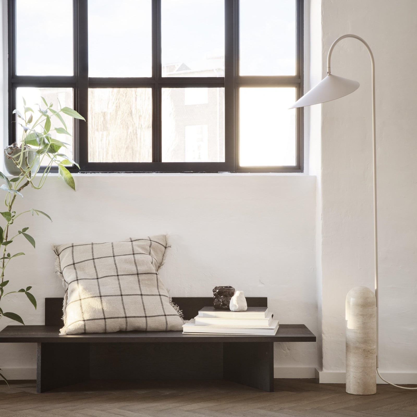 Arum Gulvlampe Cashmere ferm LIVING - Stue - Design - Marmor - Med én lyskilde